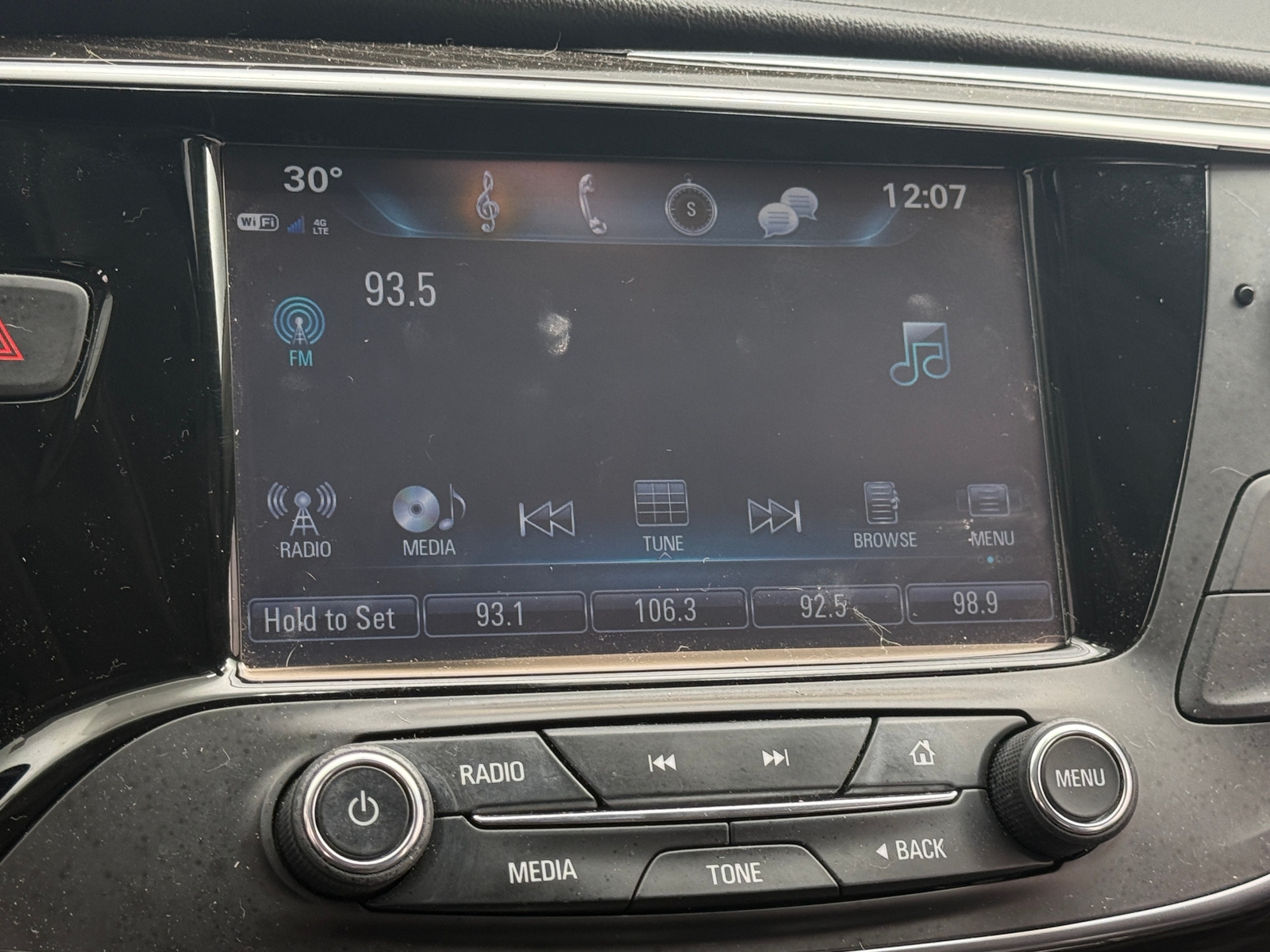 Thumbnail: 2020 Buick Envision - 3