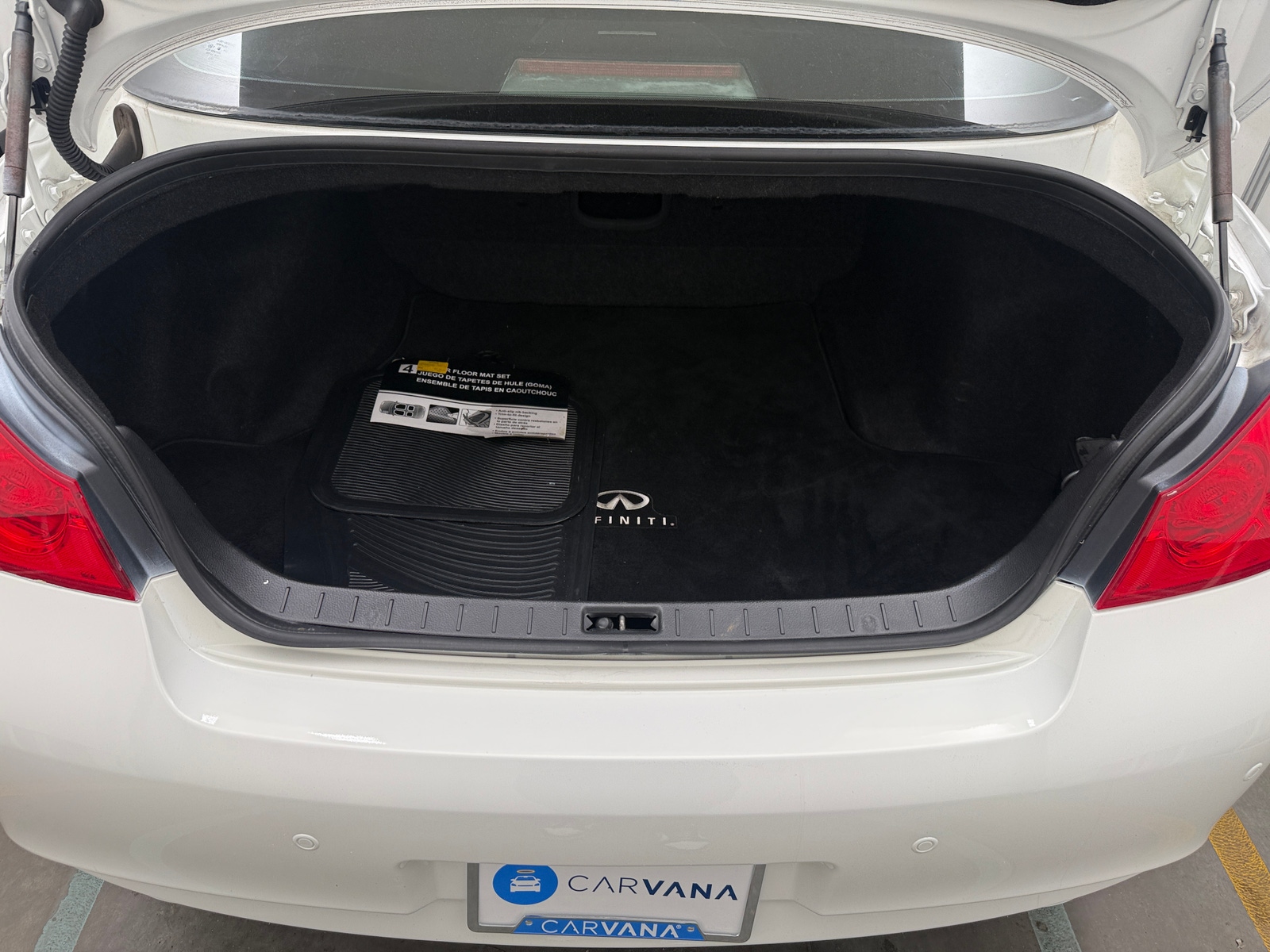 Thumbnail: 2011 INFINITI G37 - 6