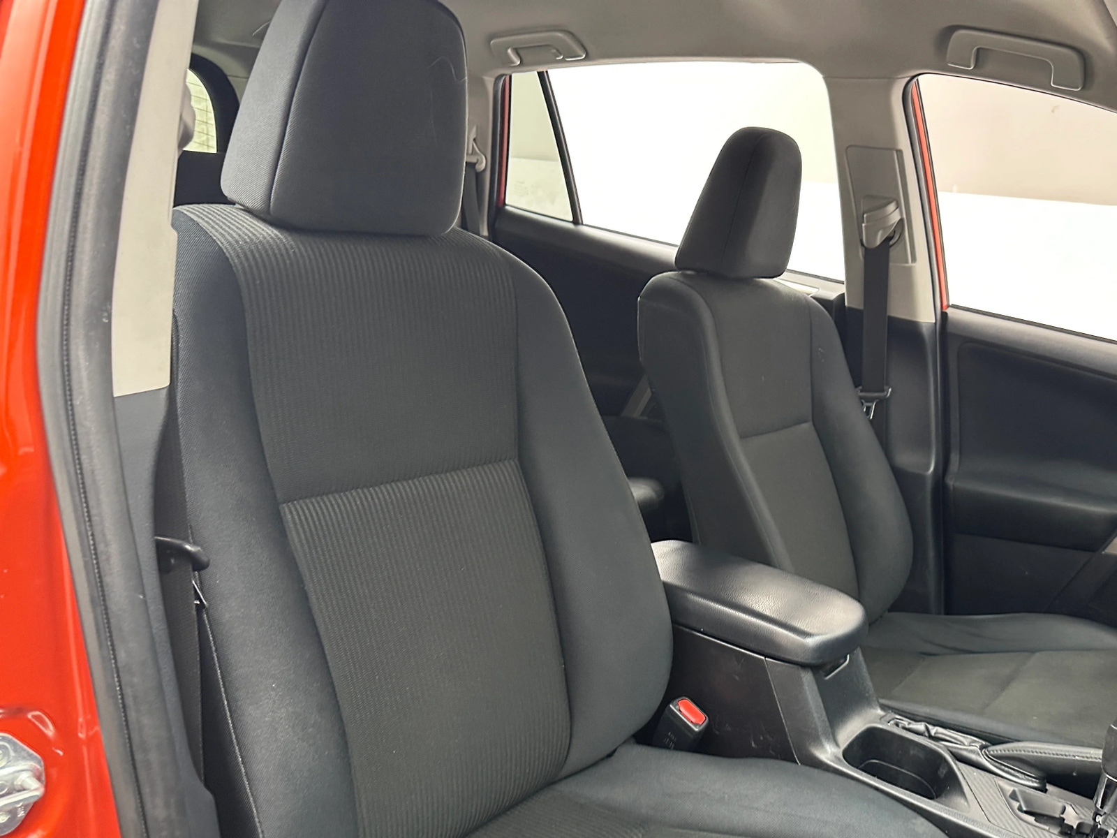 Thumbnail: 2015 Toyota RAV4 - 2