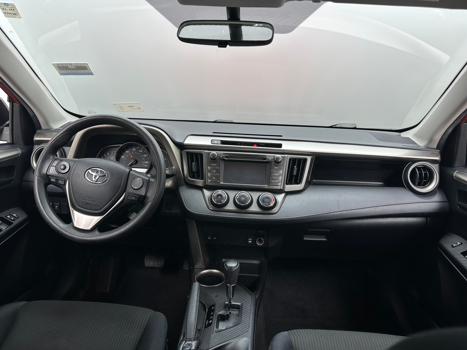 Thumbnail: 2015 Toyota RAV4 - 3