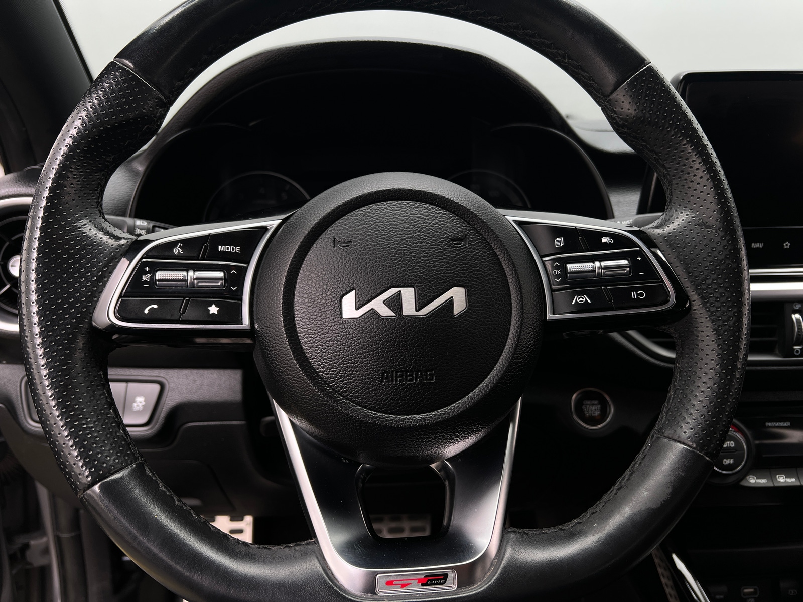 Thumbnail: 2023 Kia Forte - 5