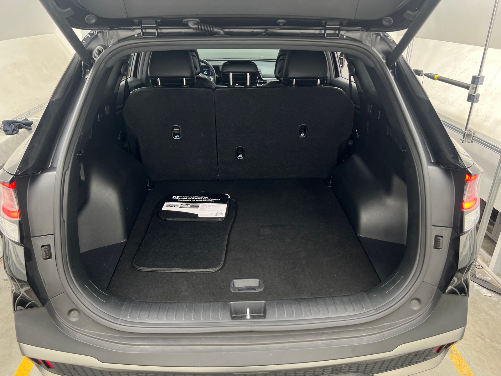 Thumbnail: 2023 Kia Sportage - 6