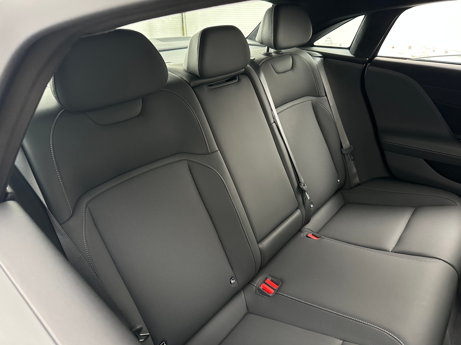 Thumbnail: 2023 Lucid Air - 5