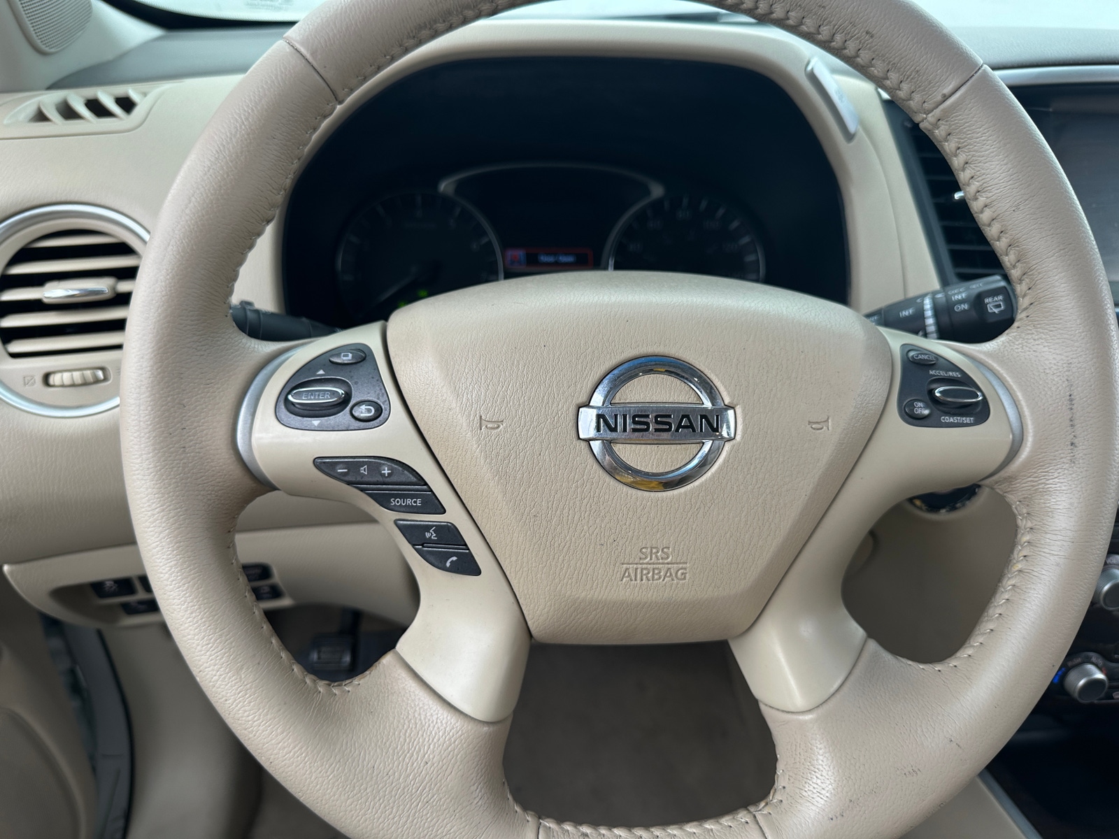 Thumbnail: 2015 Nissan Pathfinder - 4