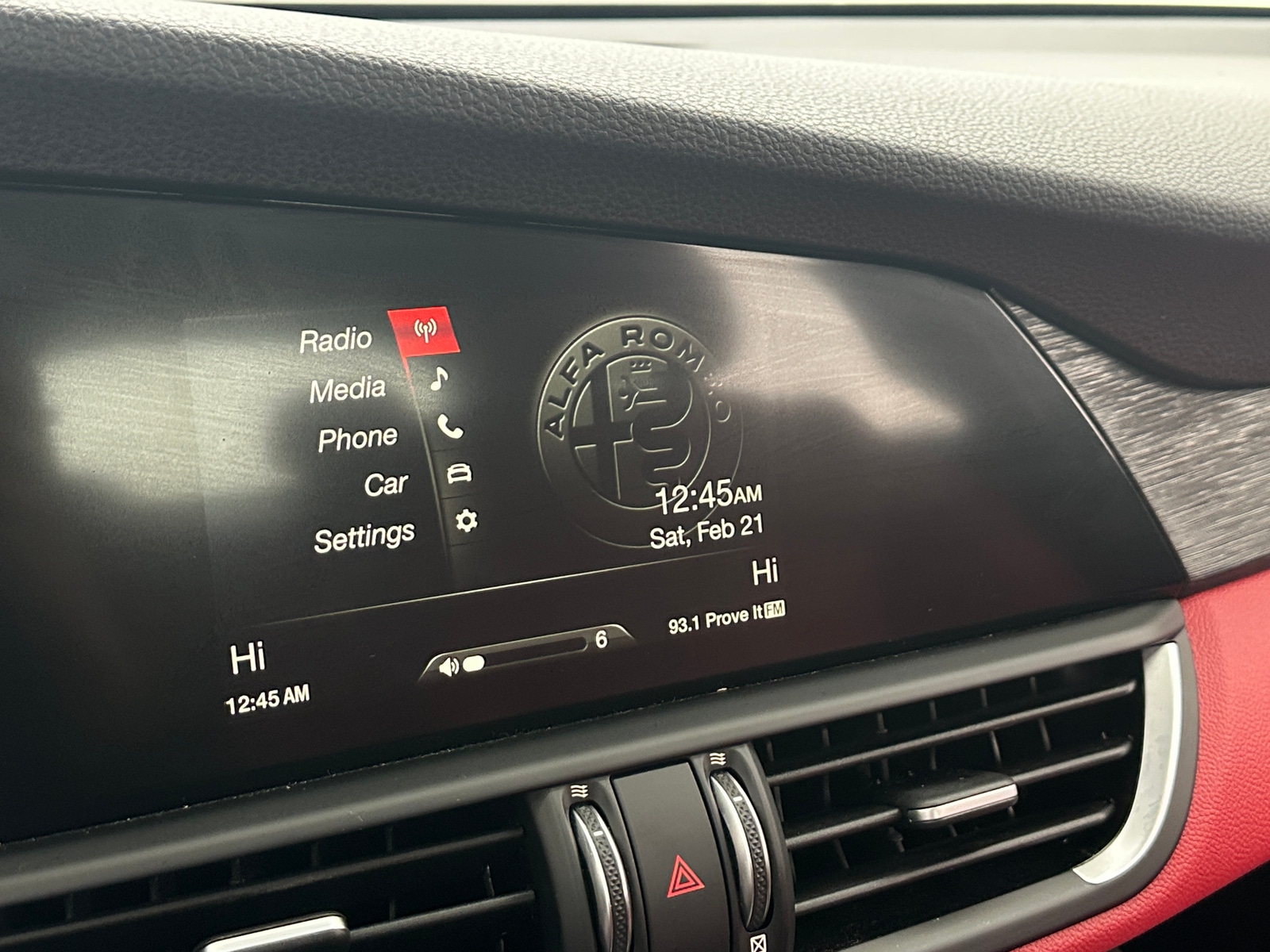 Thumbnail: 2019 Alfa Romeo Giulia - 3