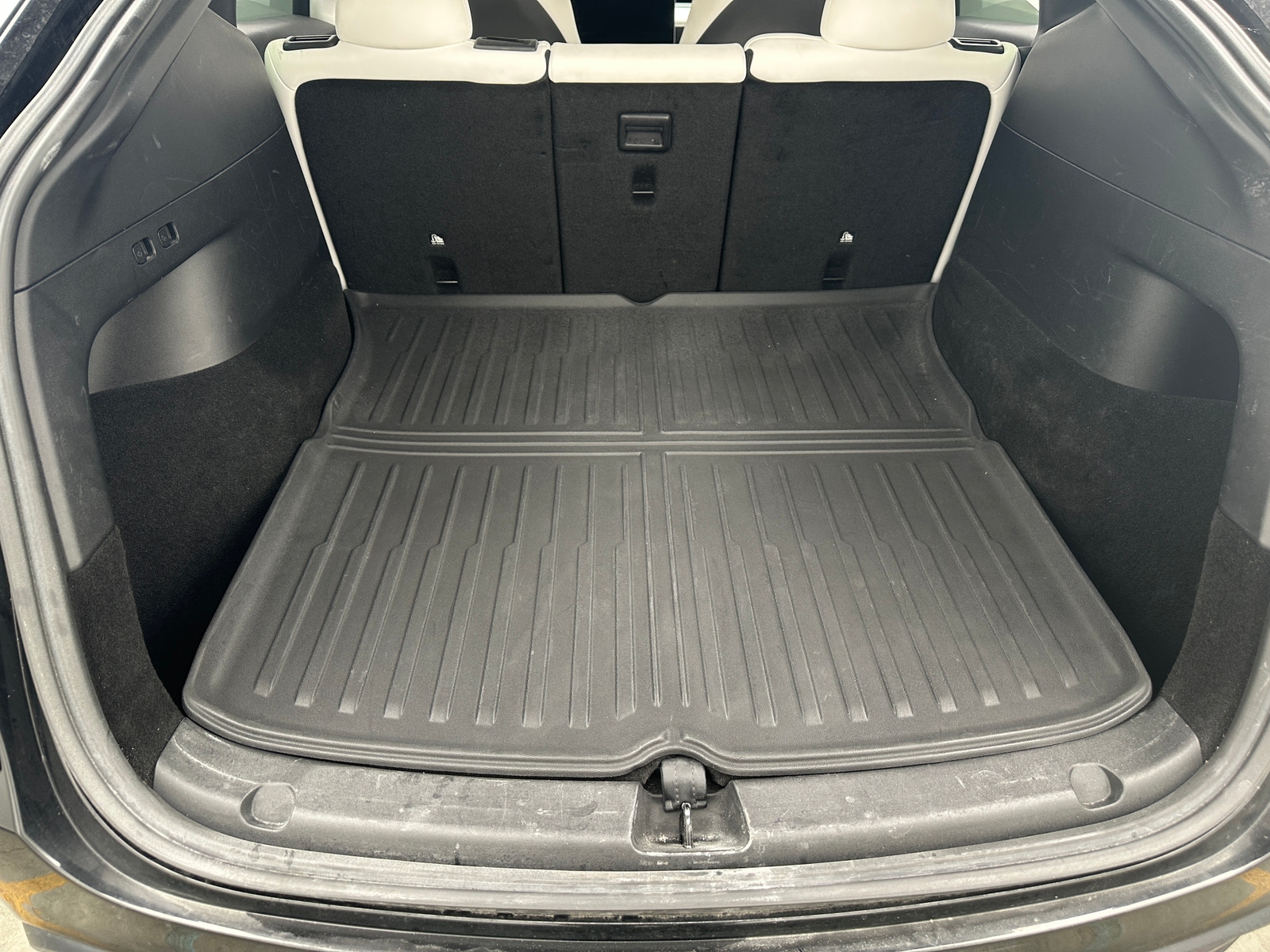 Thumbnail: 2022 Tesla Model Y - 6