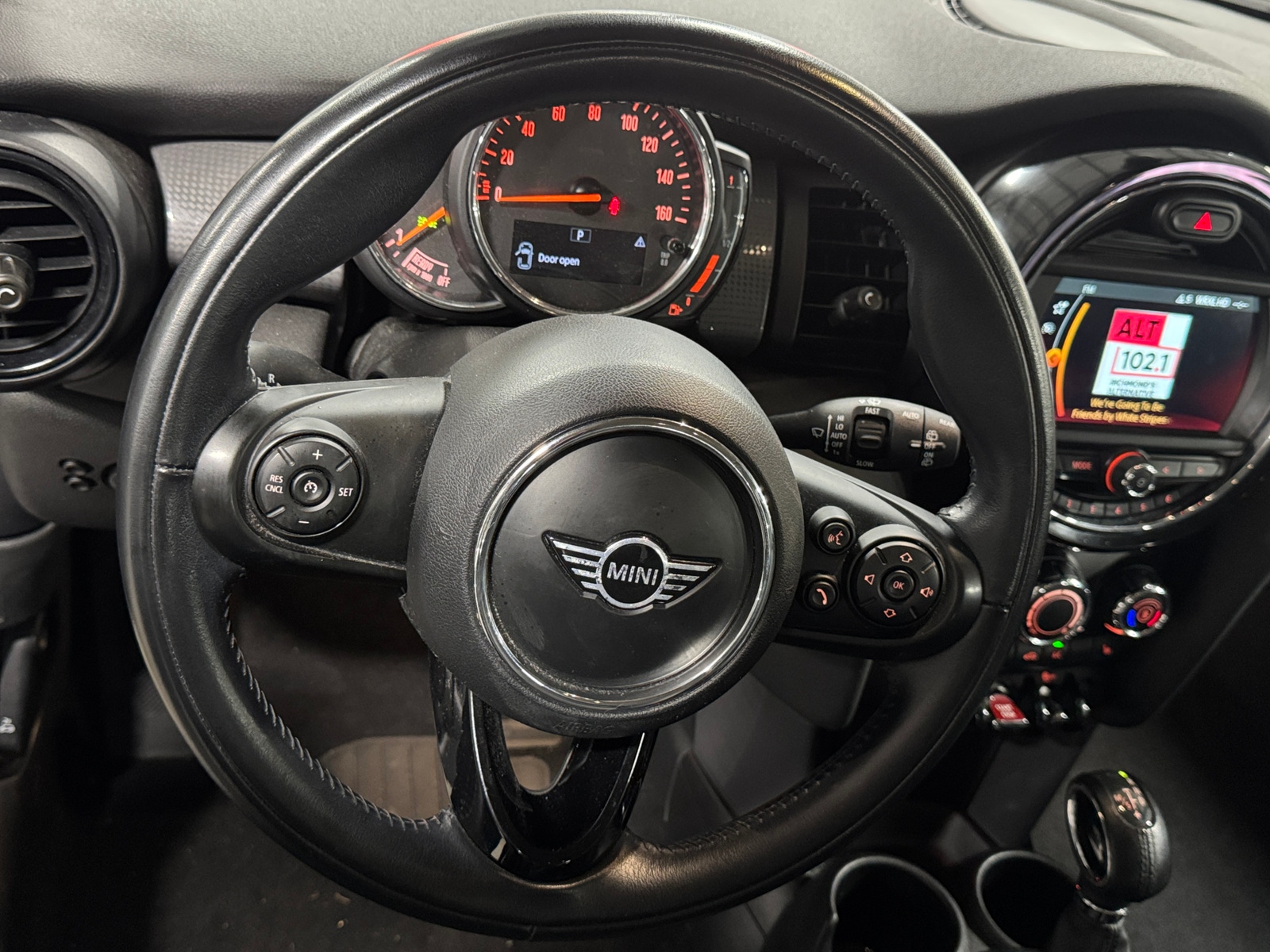 Thumbnail: 2019 MINI Cooper Hardtop - 4