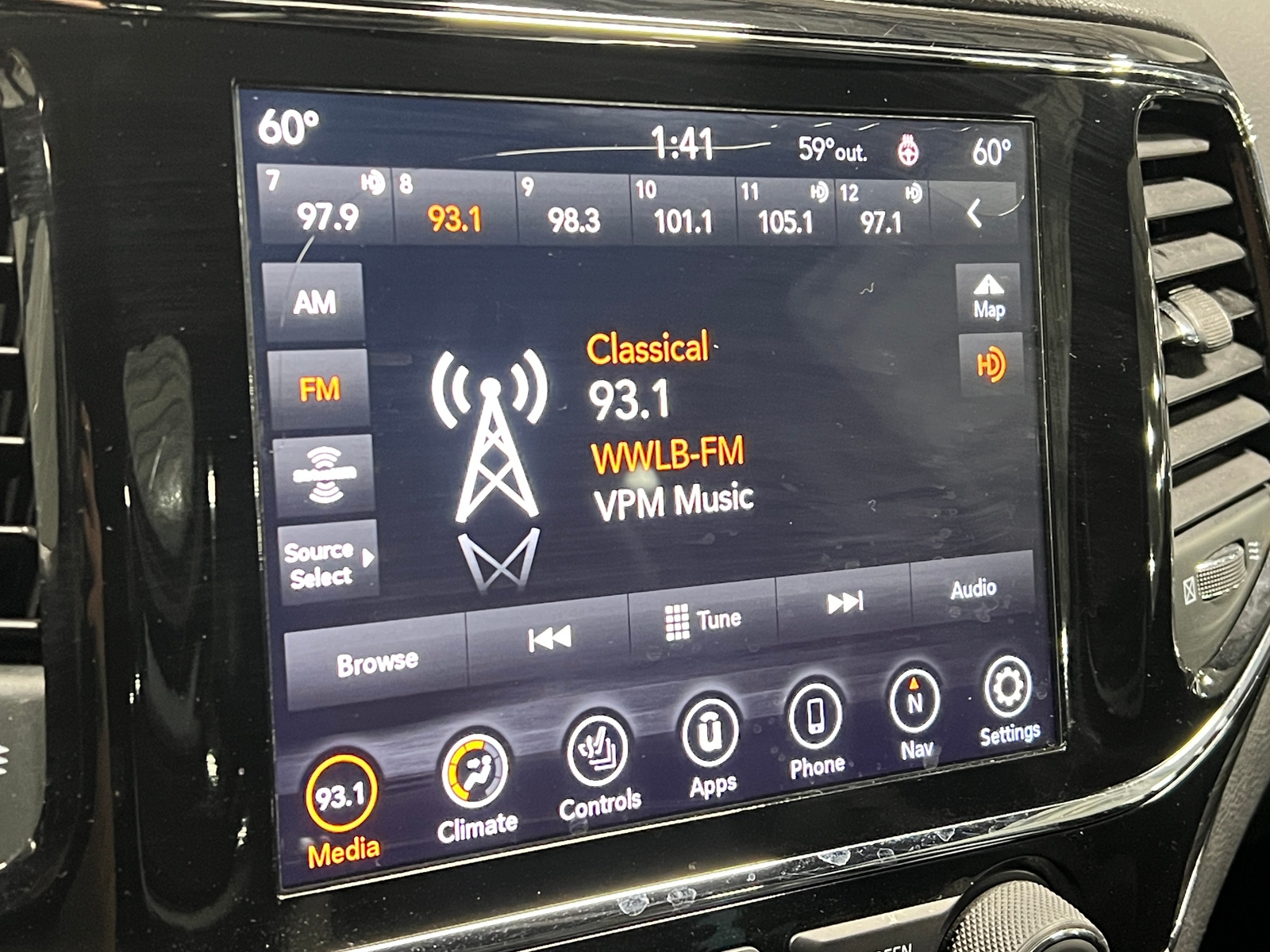 Thumbnail: 2020 Jeep Grand Cherokee - 3