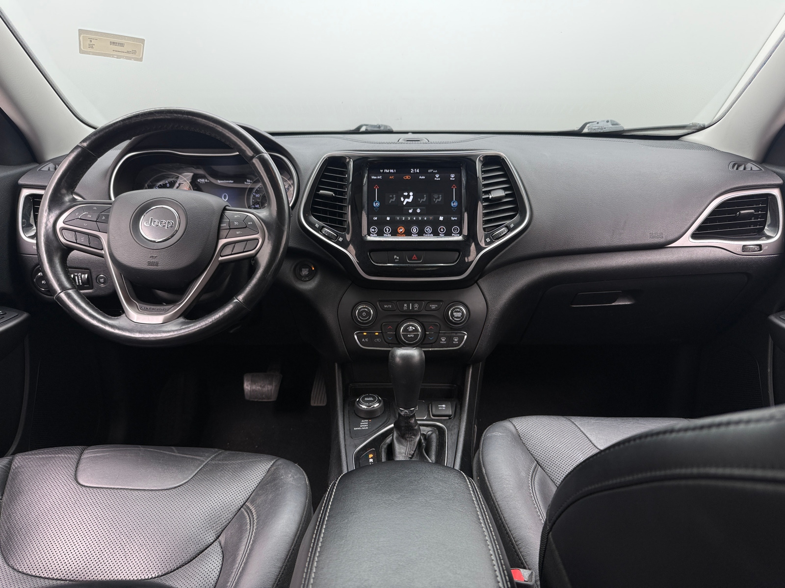 Thumbnail: 2019 Jeep Cherokee - 2