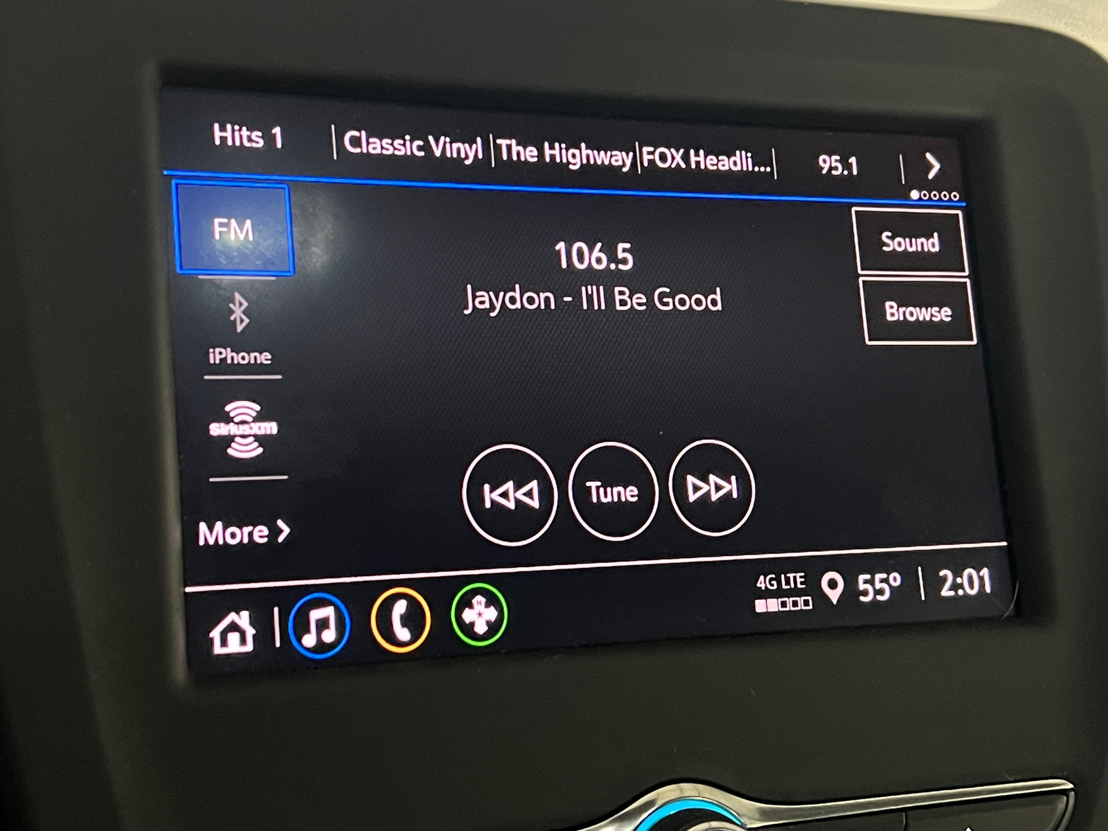 Thumbnail: 2022 Chevrolet Equinox - 4