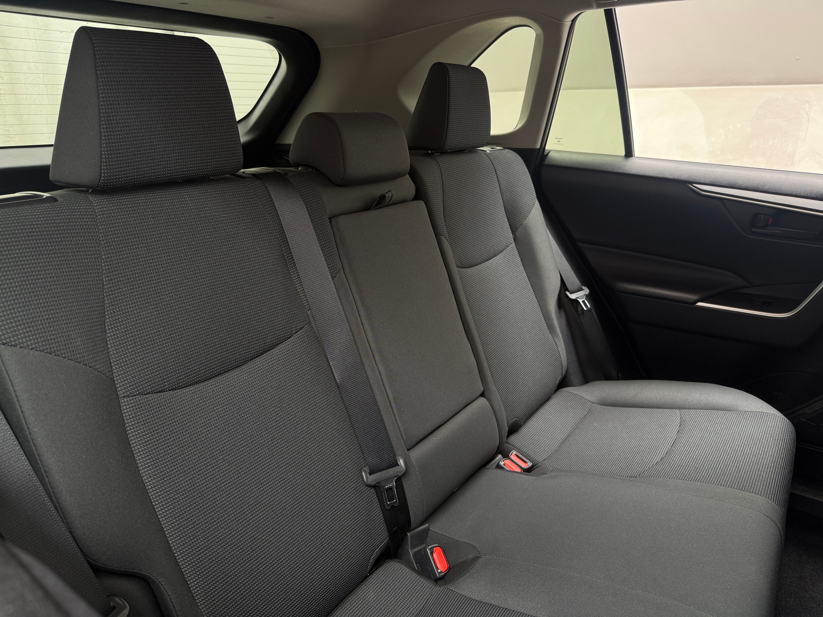 Thumbnail: 2019 Toyota RAV4 - 6