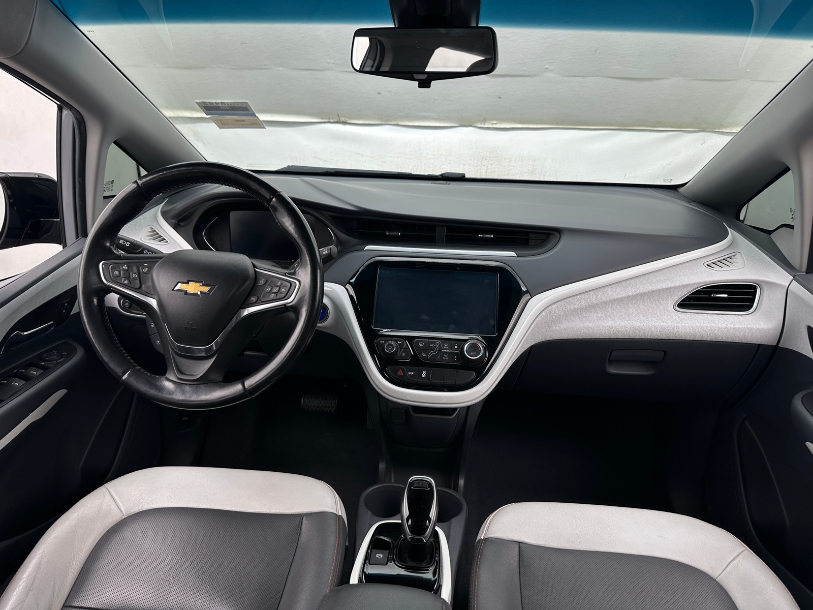 Thumbnail: 2019 Chevrolet Bolt EV - 2
