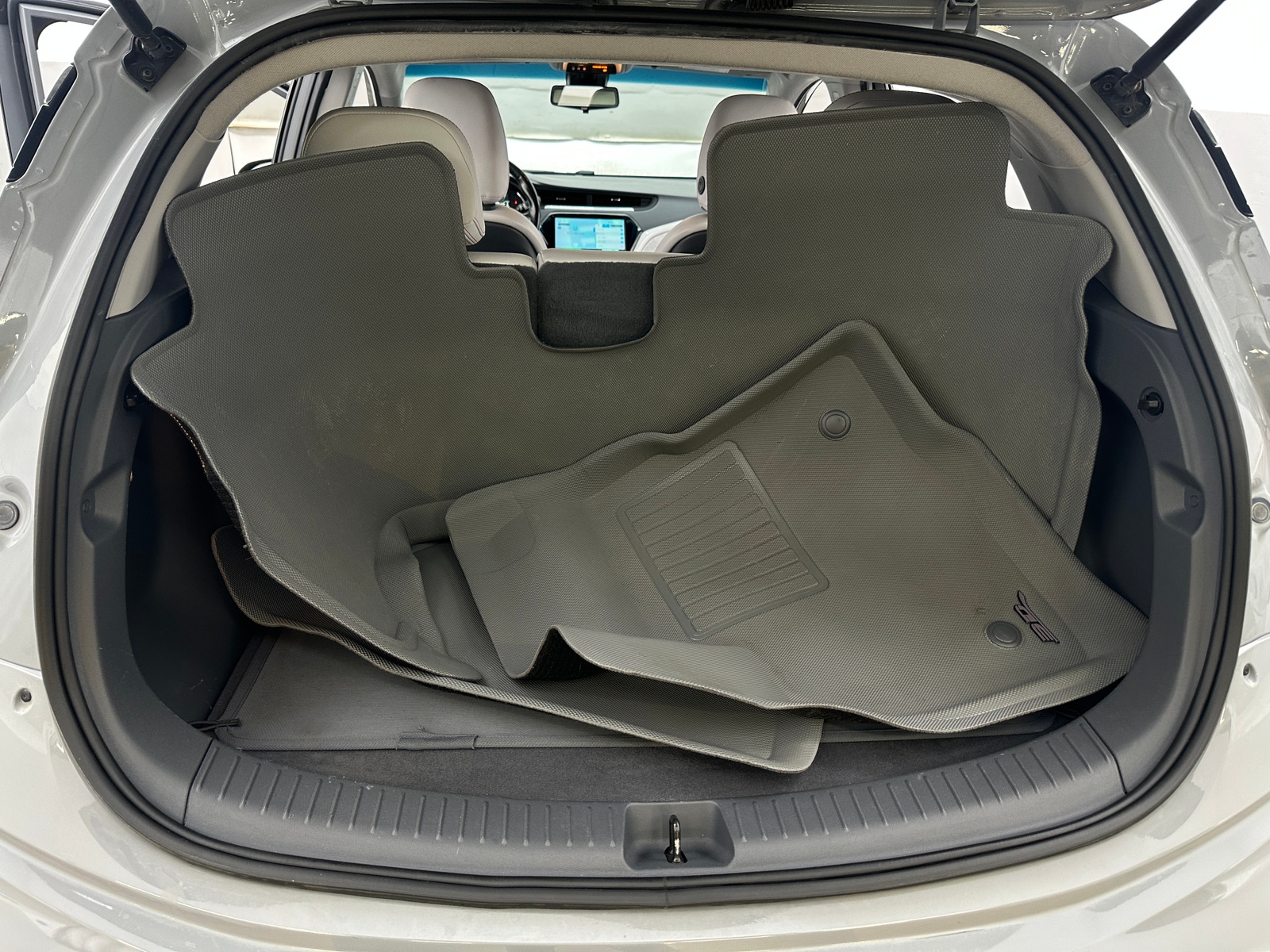 Thumbnail: 2019 Chevrolet Bolt EV - 6