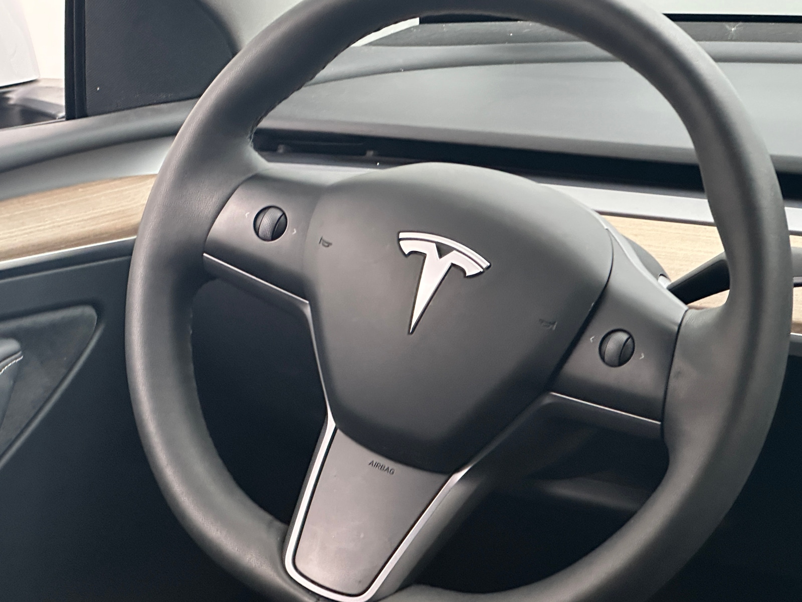 Thumbnail: 2023 Tesla Model Y - 4