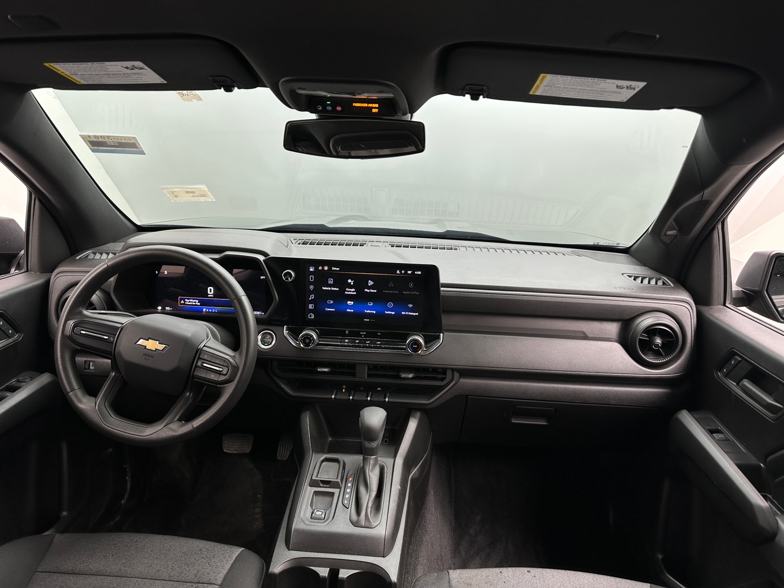 Thumbnail: 2024 Chevrolet Colorado - 3