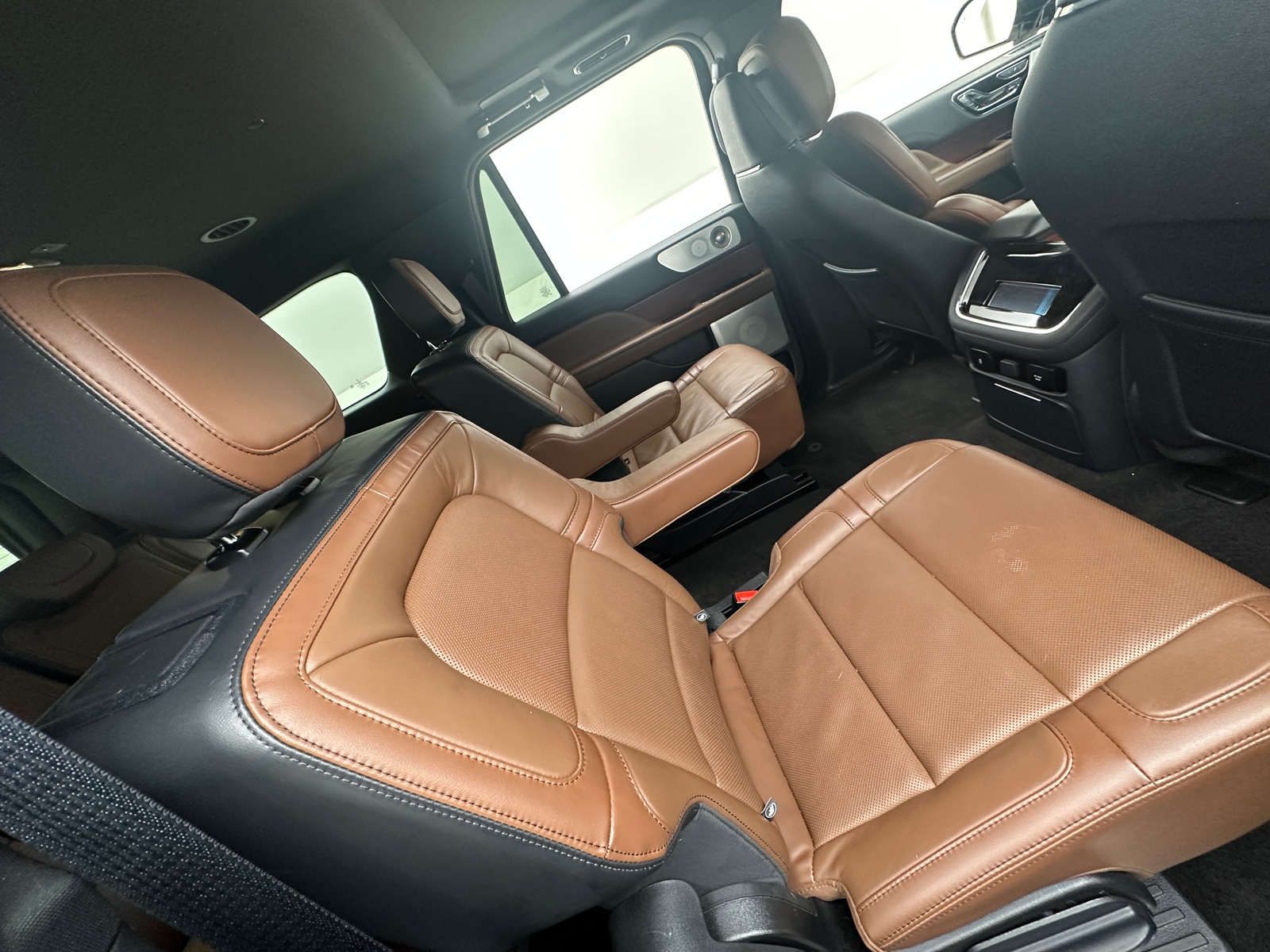 Thumbnail: 2022 Lincoln Navigator L - 5