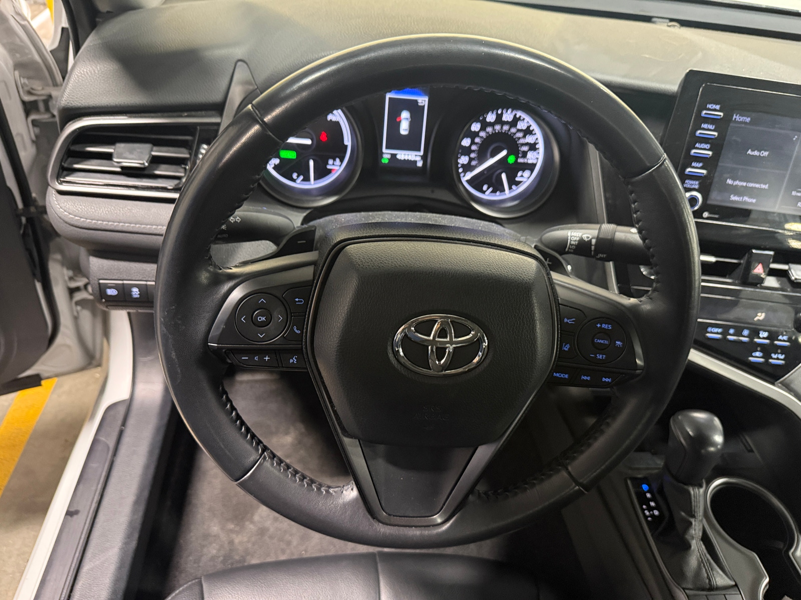 Thumbnail: 2022 Toyota Camry - 4