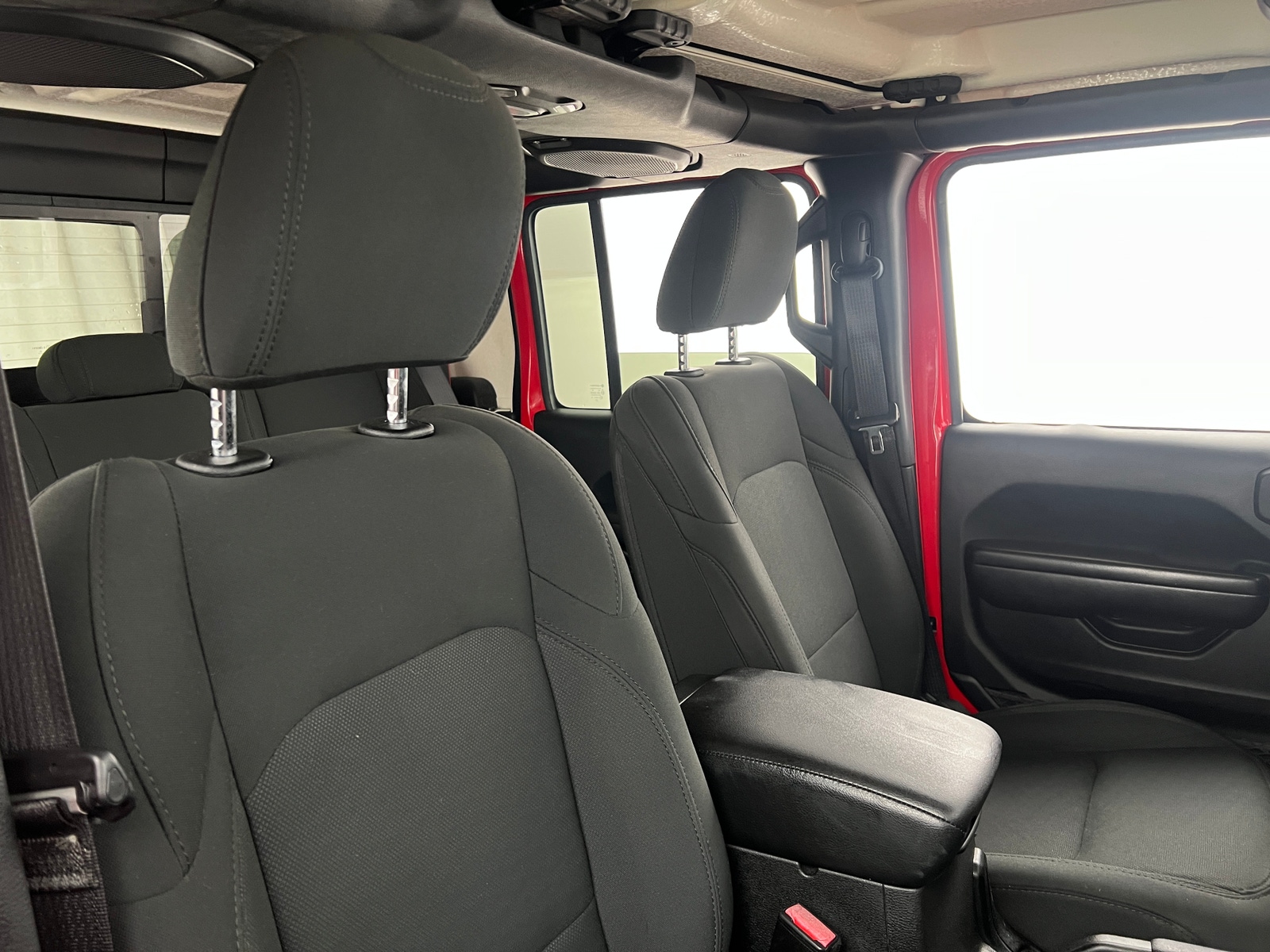 Thumbnail: 2021 Jeep Gladiator - 2