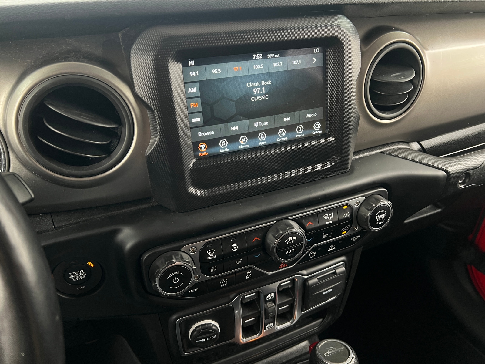 Thumbnail: 2021 Jeep Gladiator - 4