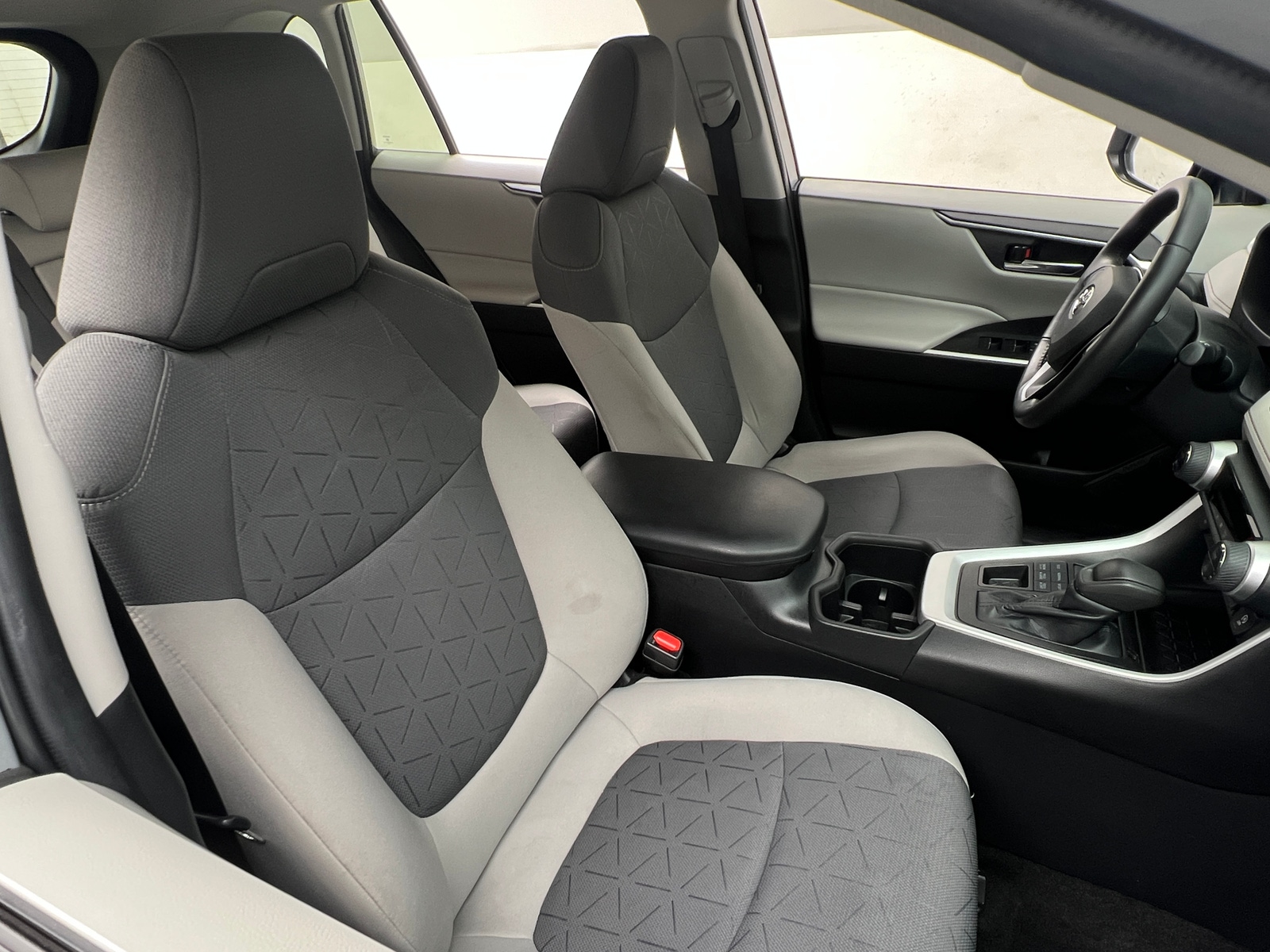 Thumbnail: 2022 Toyota RAV4 - 2