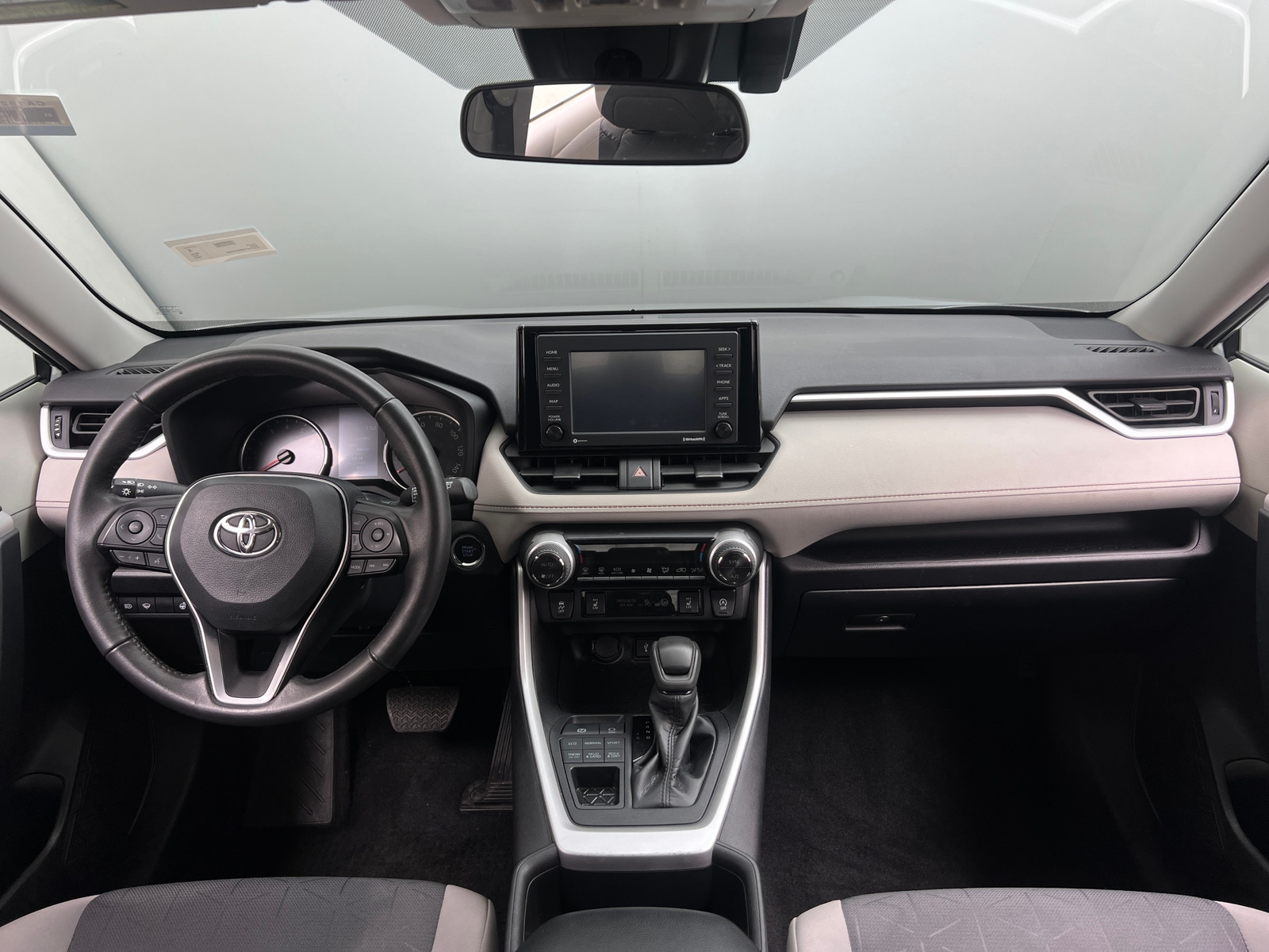 Thumbnail: 2022 Toyota RAV4 - 3