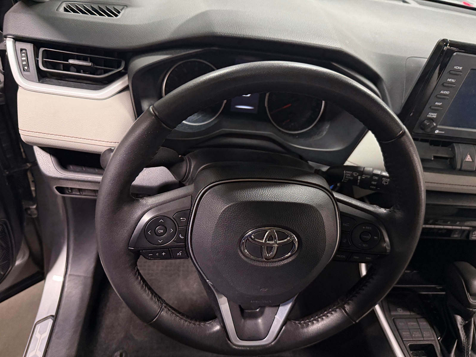 Thumbnail: 2022 Toyota RAV4 - 5