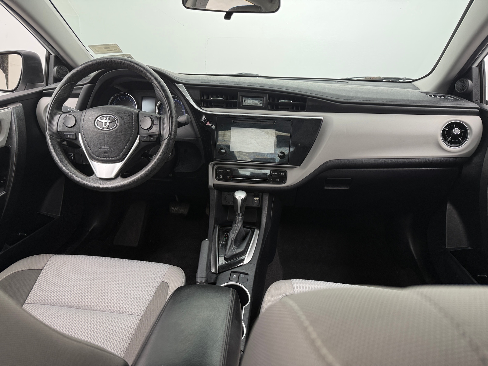 Thumbnail: 2018 Toyota Corolla - 3