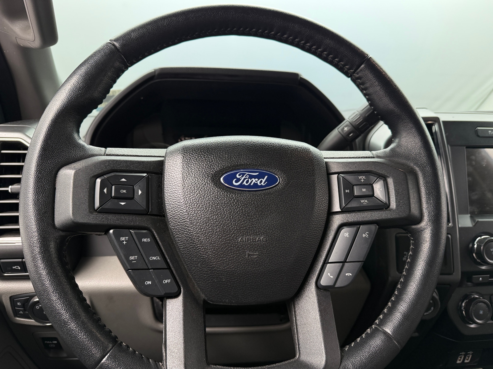 Thumbnail: 2018 Ford Econoline - 5