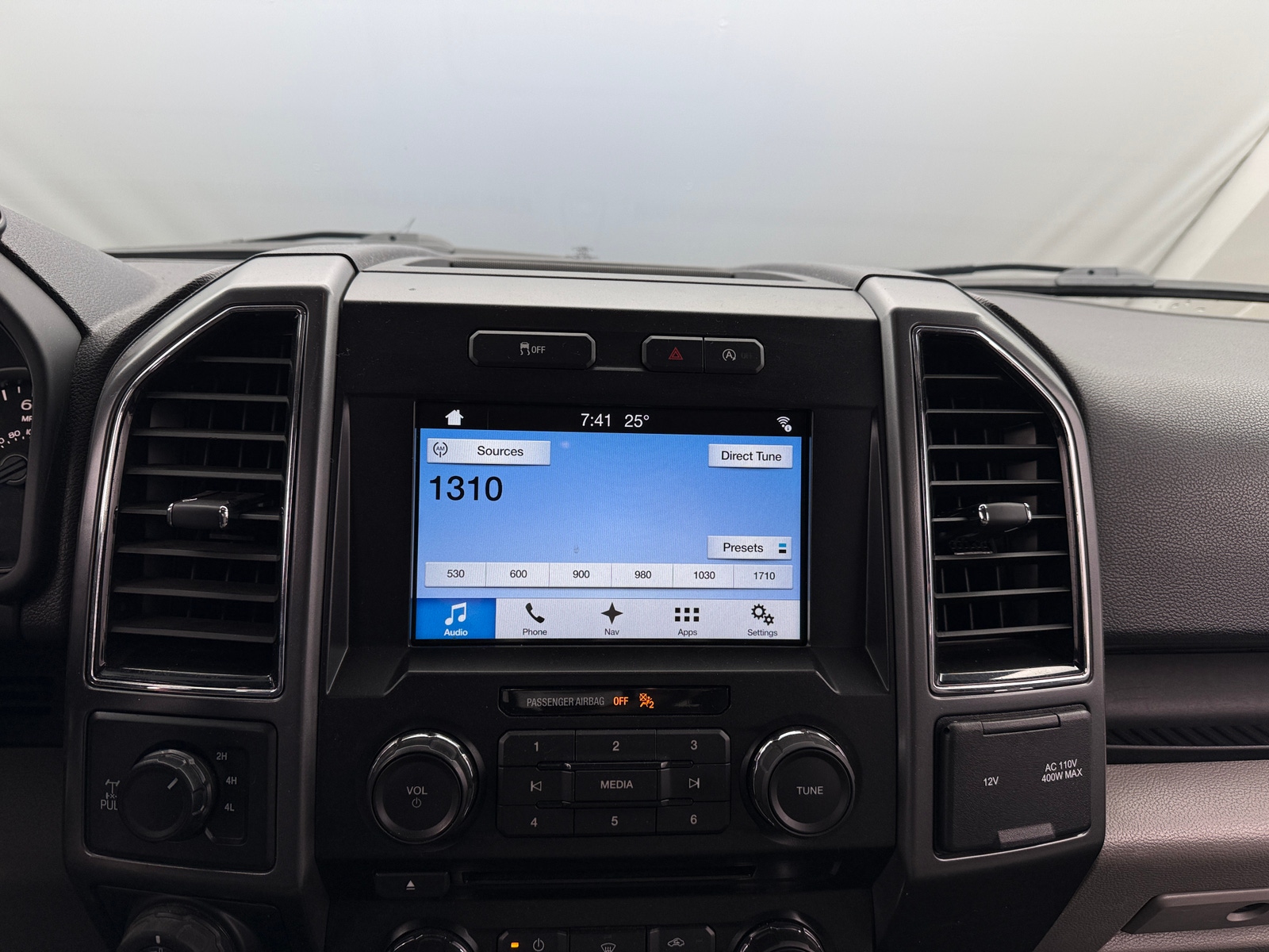 Thumbnail: 2018 Ford Econoline - 4