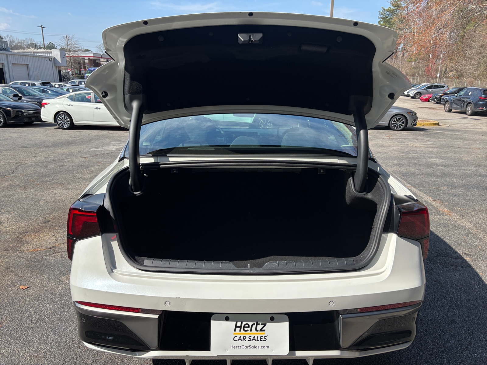 Thumbnail: 2025 Kia K5 - 6