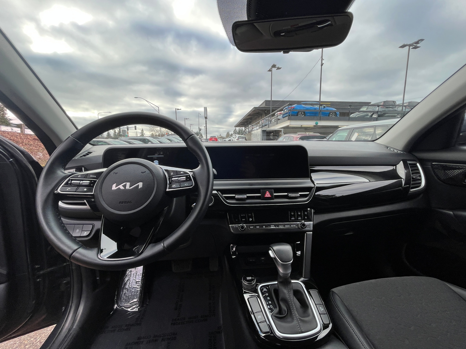 Thumbnail: 2025 Kia Seltos - 3