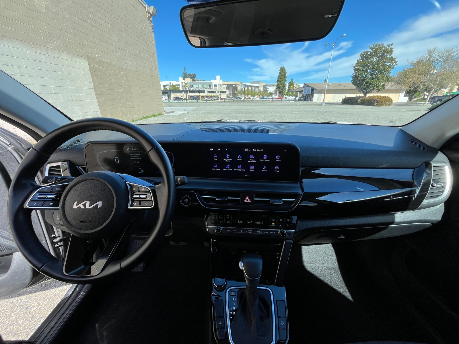 Thumbnail: 2025 Kia Seltos - 3