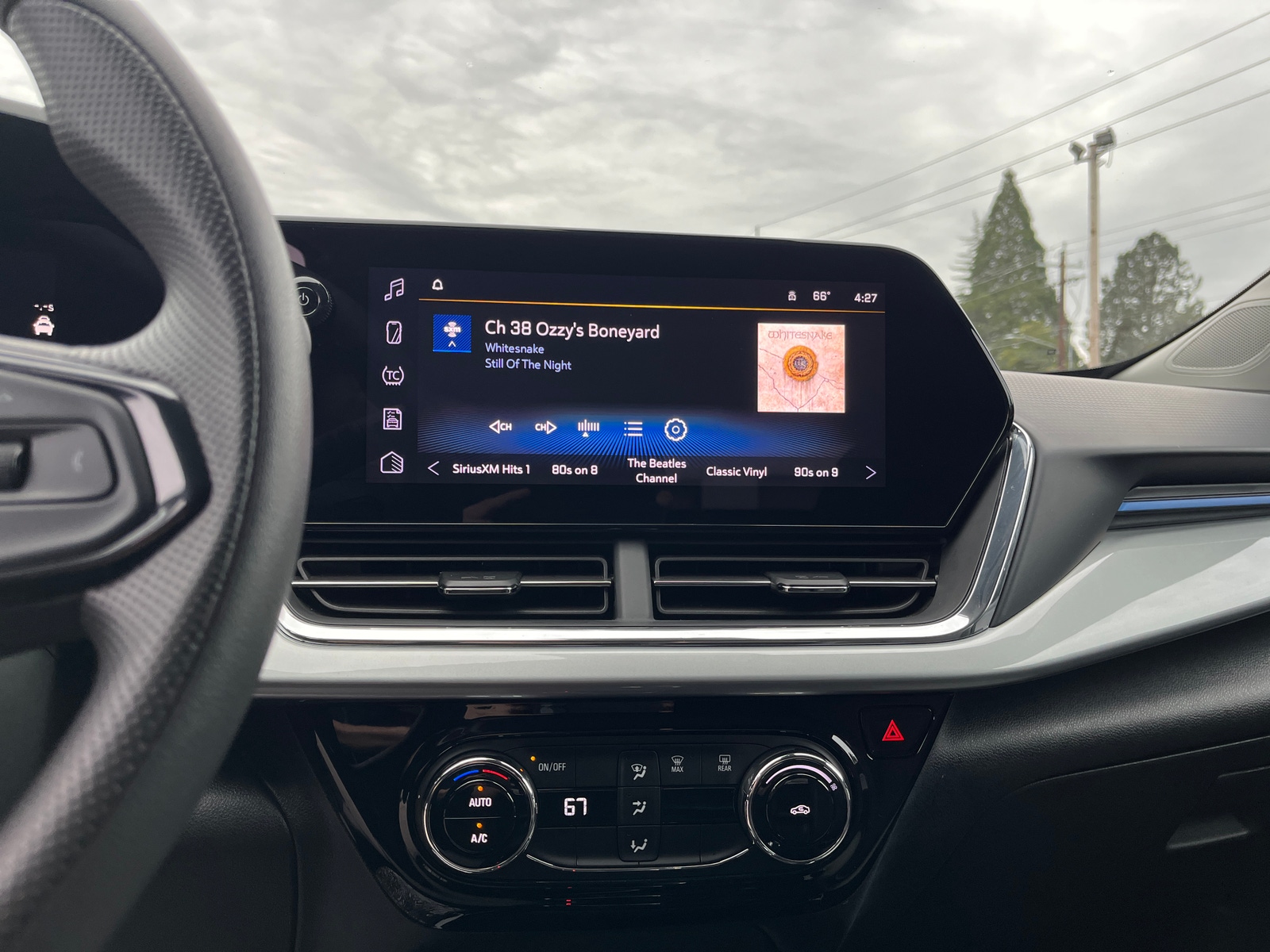 Thumbnail: 2025 Chevrolet Trax - 4