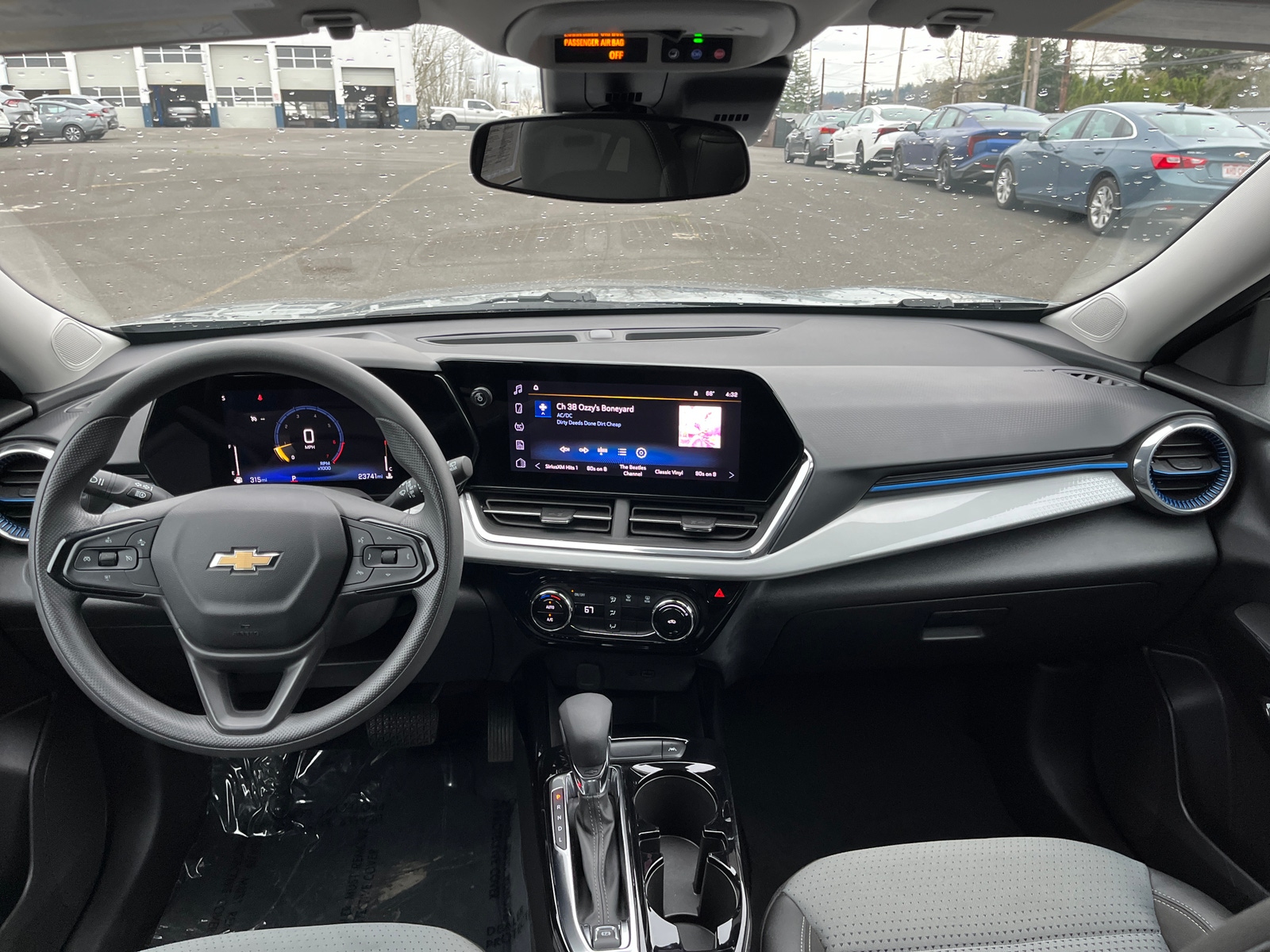 Thumbnail: 2025 Chevrolet Trax - 3