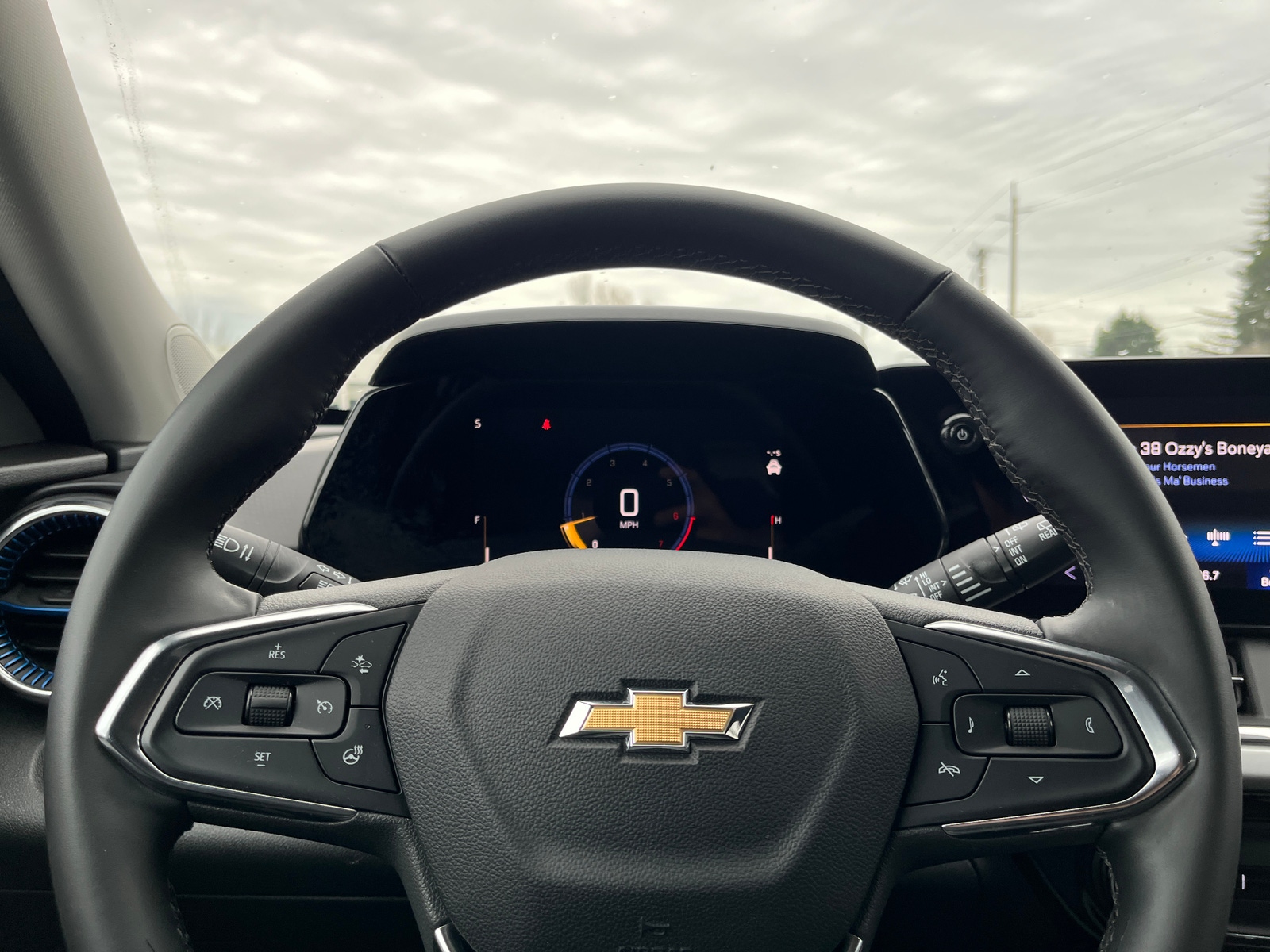 Thumbnail: 2025 Chevrolet Trax - 5