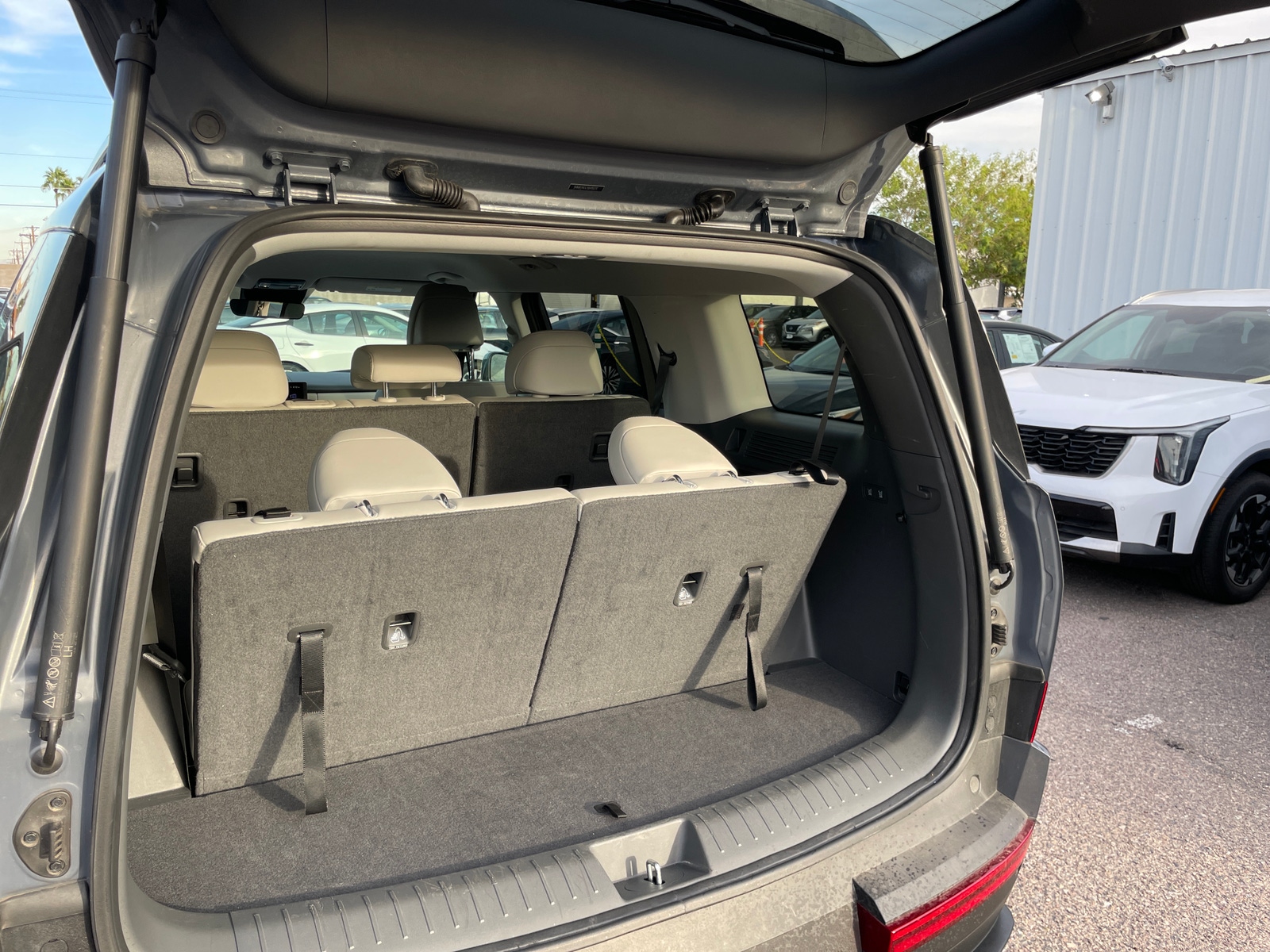 Thumbnail: 2025 Hyundai Santa Fe - 7