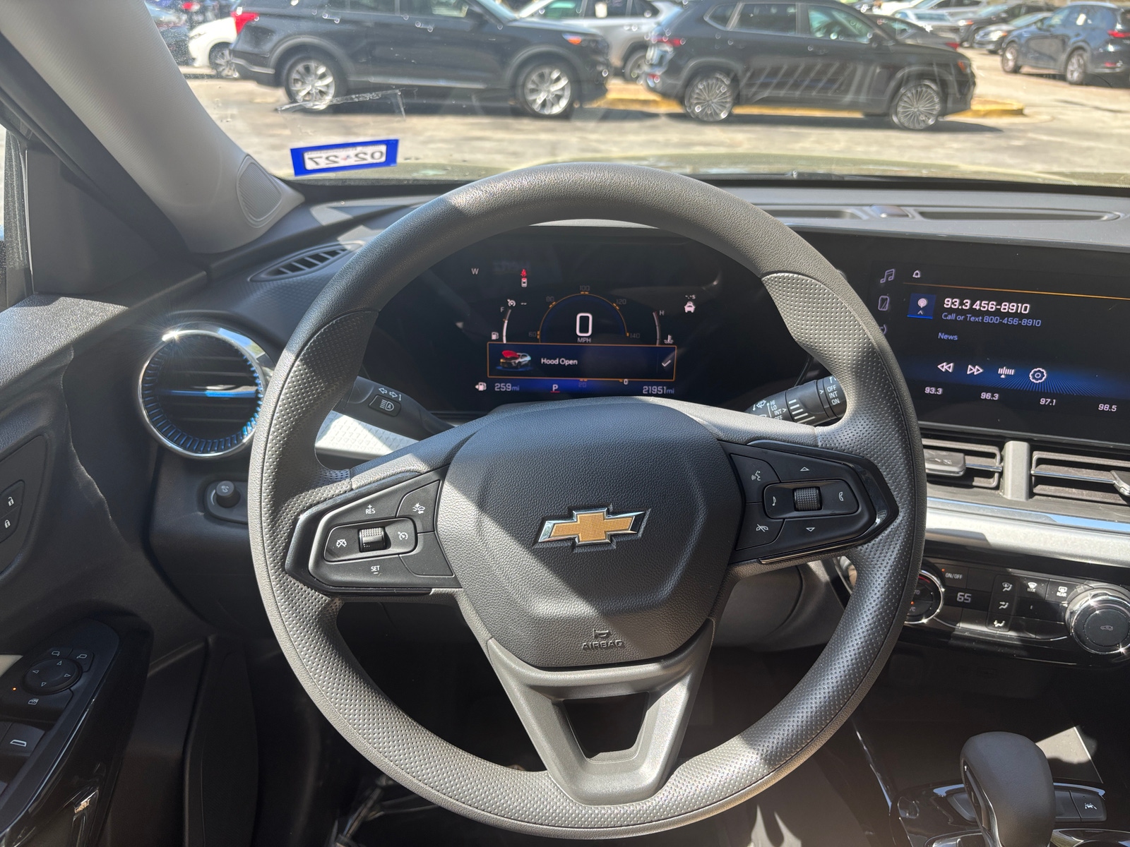 Thumbnail: 2025 Chevrolet Trax - 5