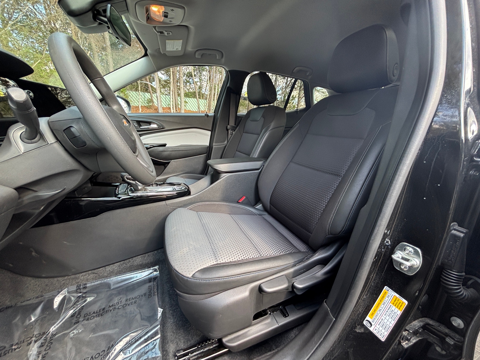 Thumbnail: 2025 Chevrolet Trax - 2