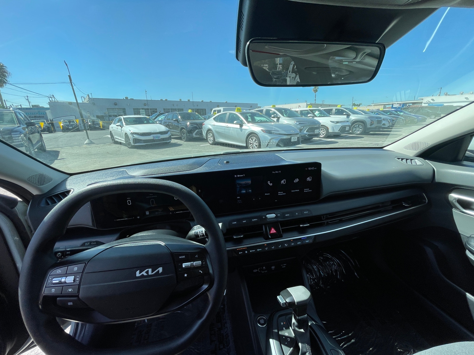 Thumbnail: 2025 Kia K4 - 3