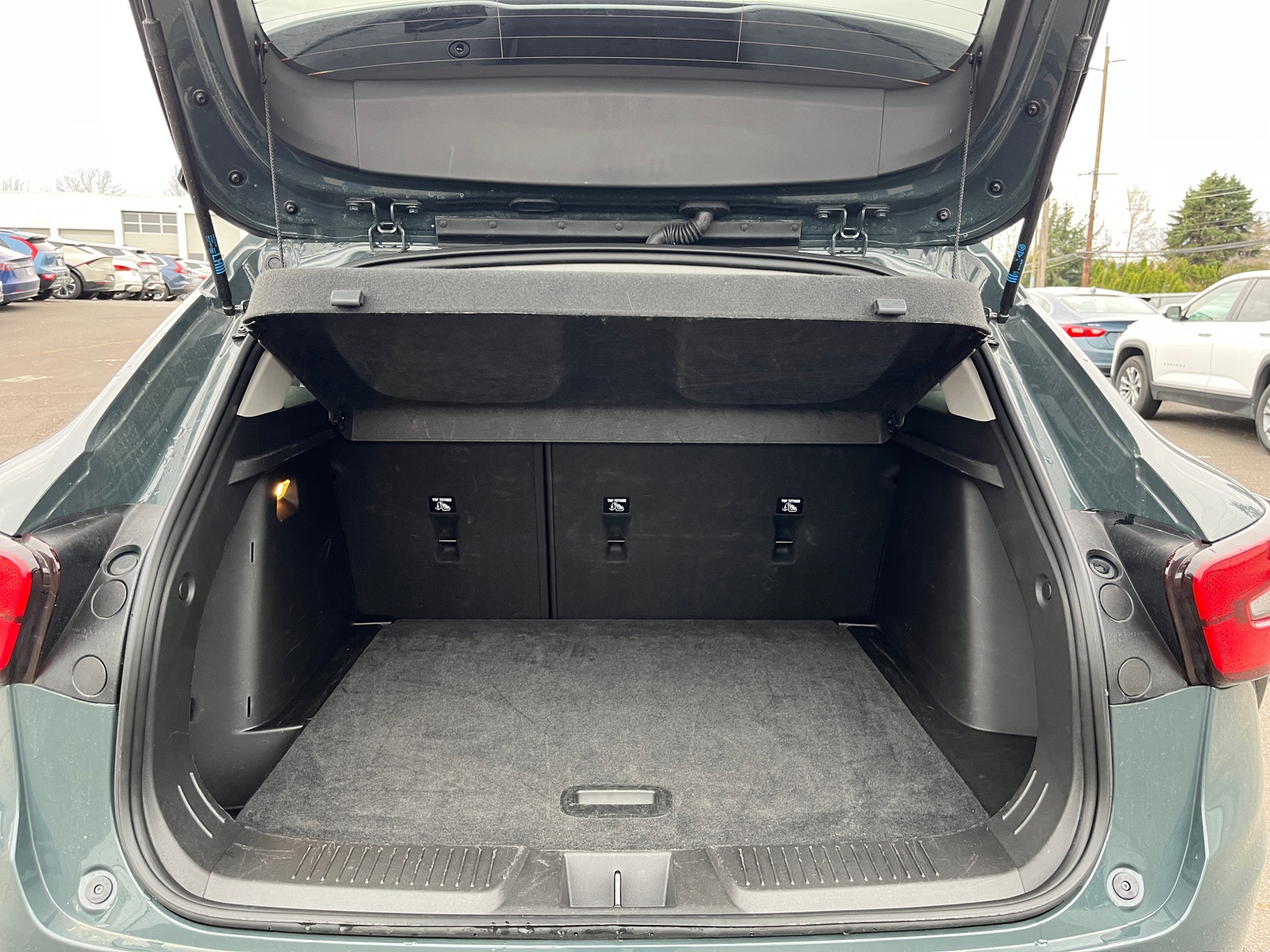 Thumbnail: 2025 Chevrolet Trax - 6