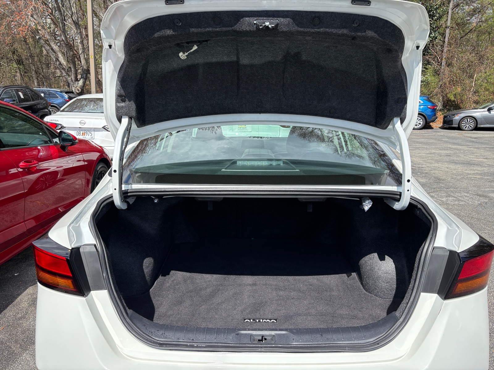 Thumbnail: 2025 Nissan Altima - 6