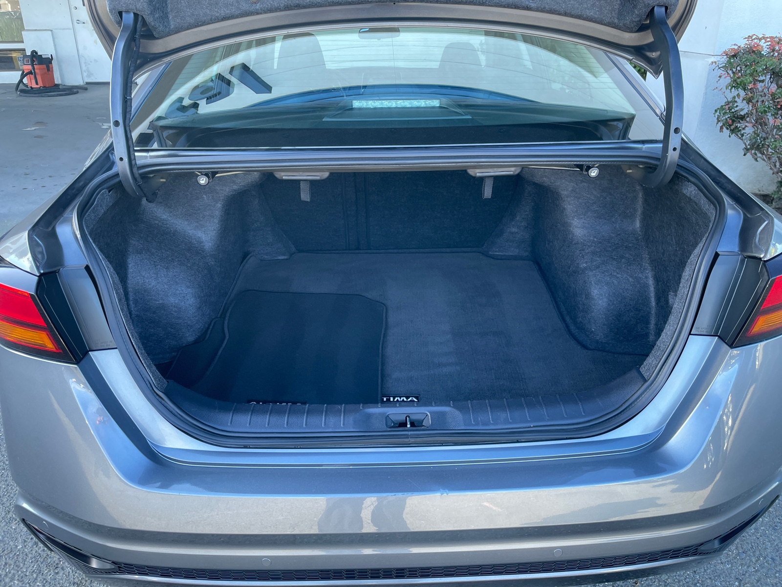 Thumbnail: 2025 Nissan Altima - 6