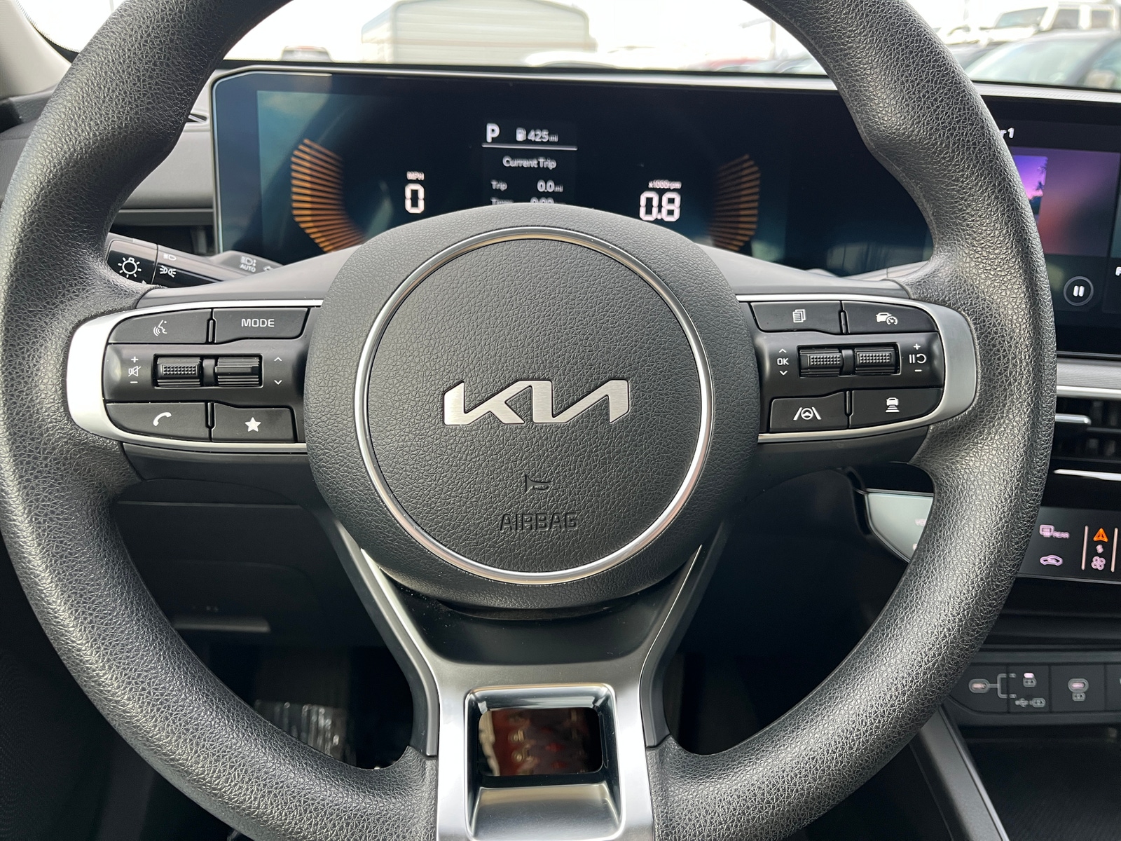 Thumbnail: 2025 Kia K5 - 5