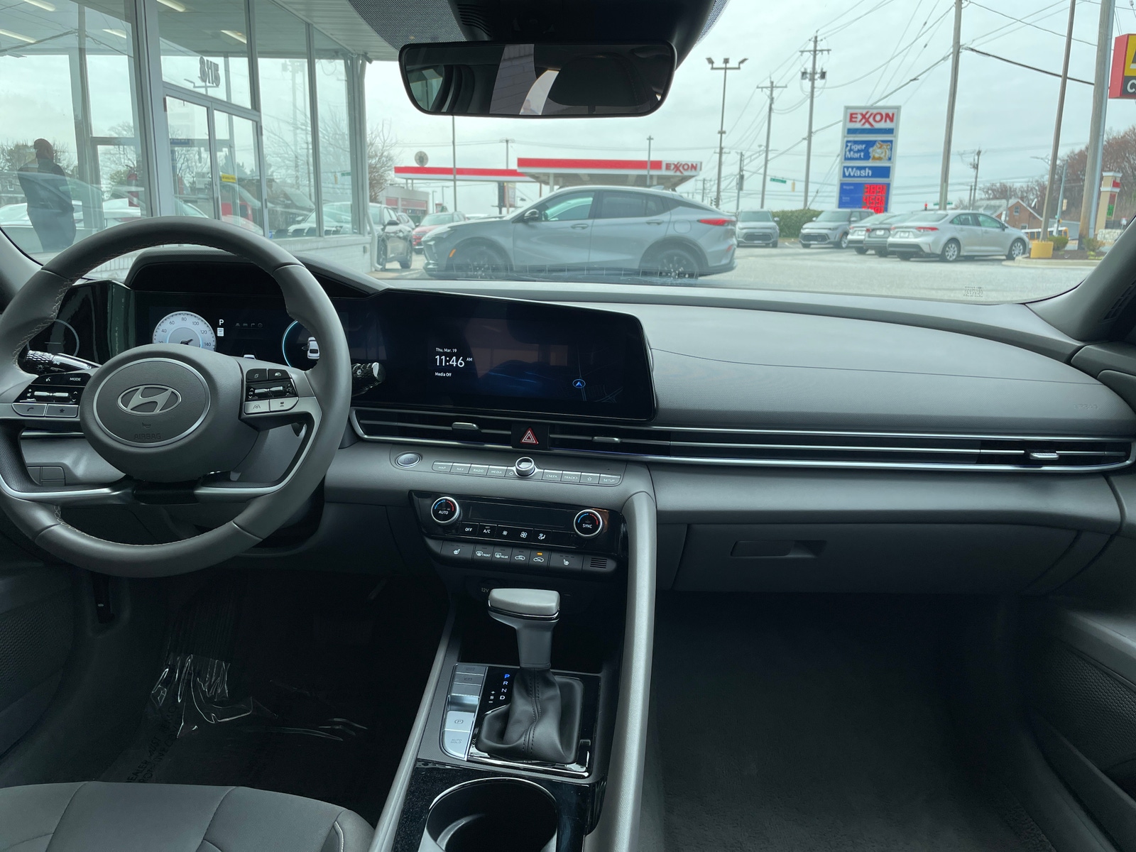 Thumbnail: 2025 Hyundai Elantra - 3