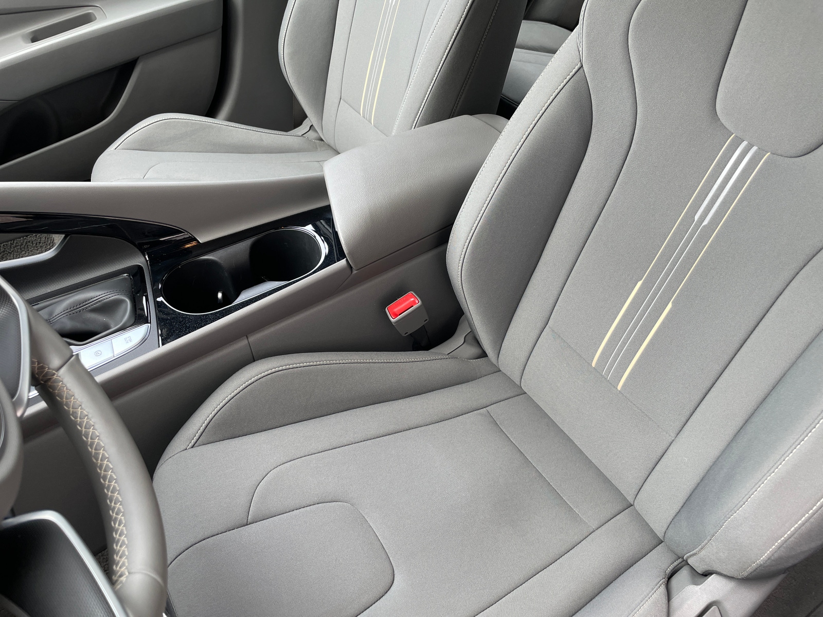 Thumbnail: 2025 Hyundai Elantra - 2