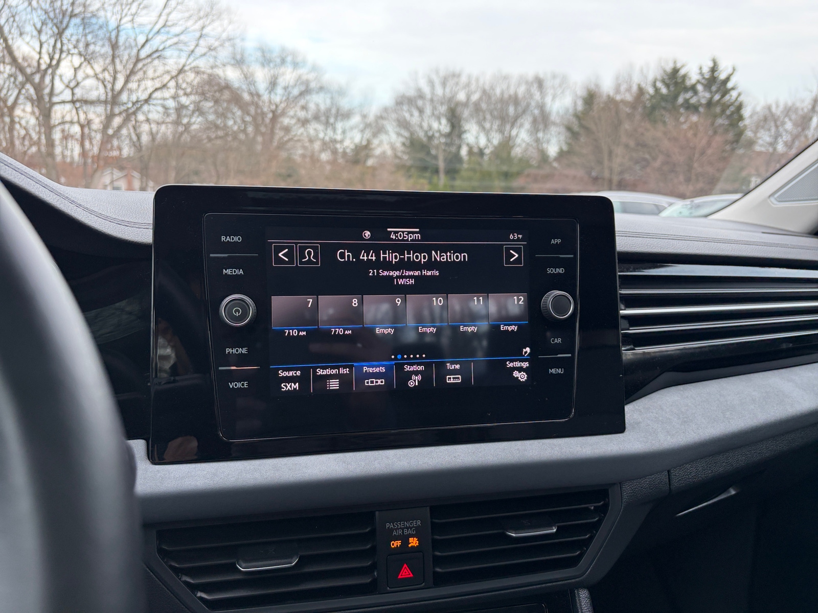 Thumbnail: 2025 Volkswagen Jetta - 4