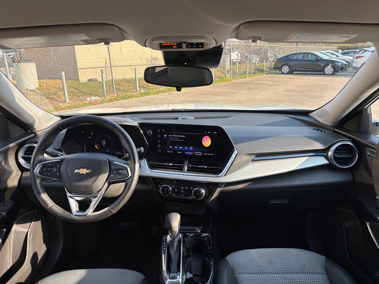 Thumbnail: 2025 Chevrolet Trax - 3