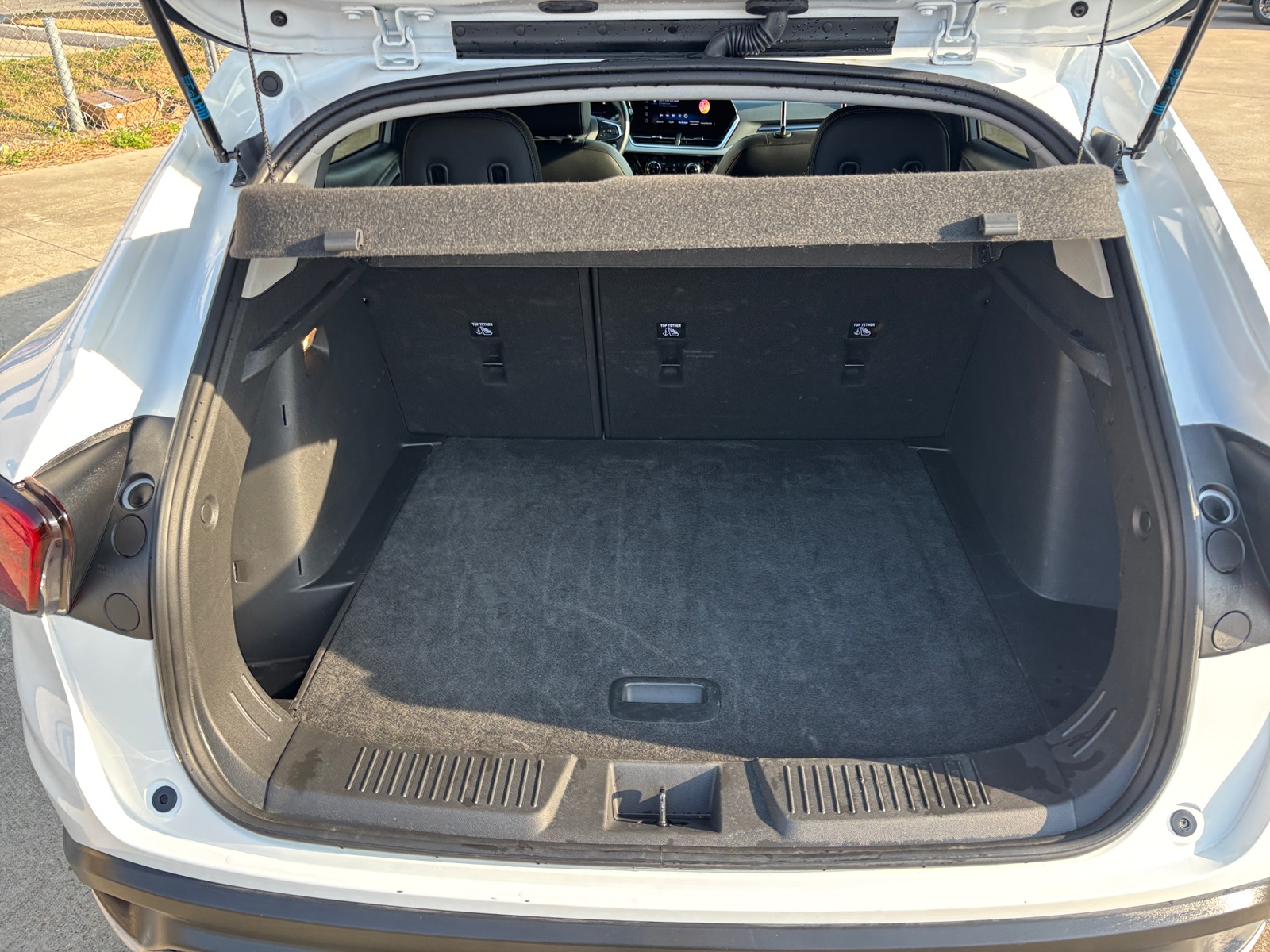 Thumbnail: 2025 Chevrolet Trax - 6