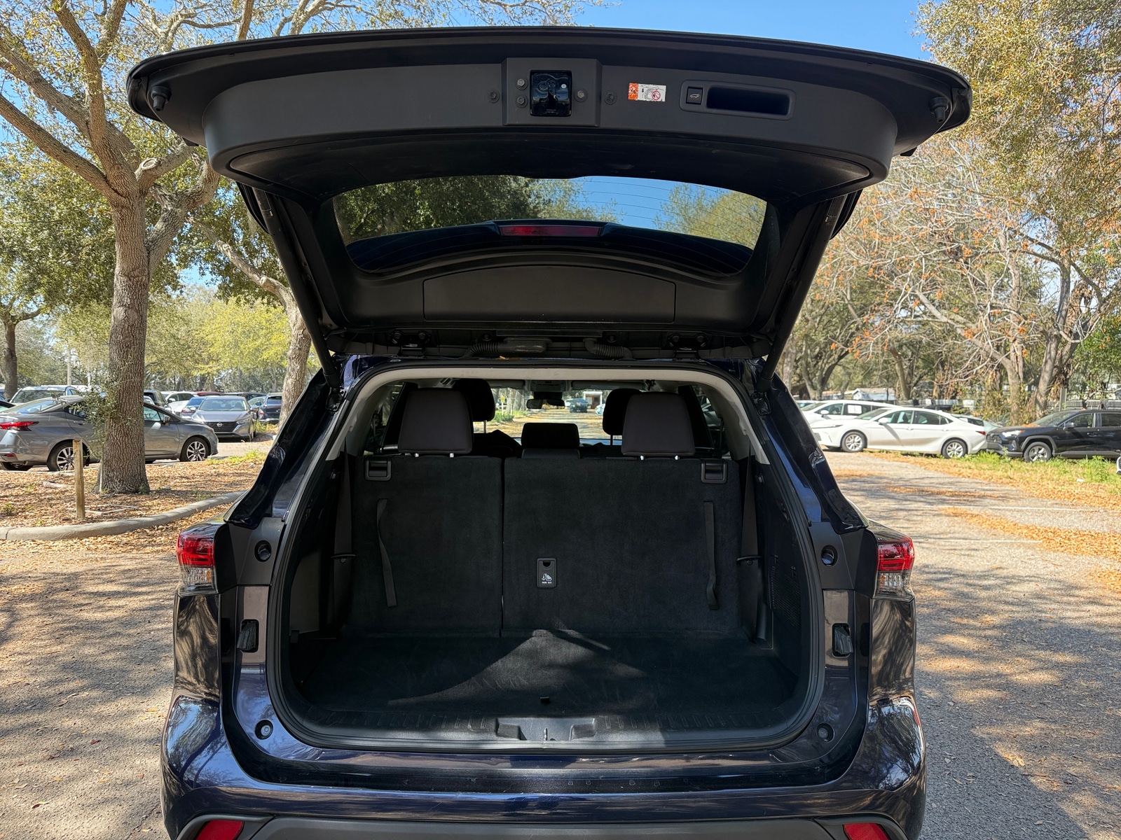 Thumbnail: 2025 Toyota Highlander - 4