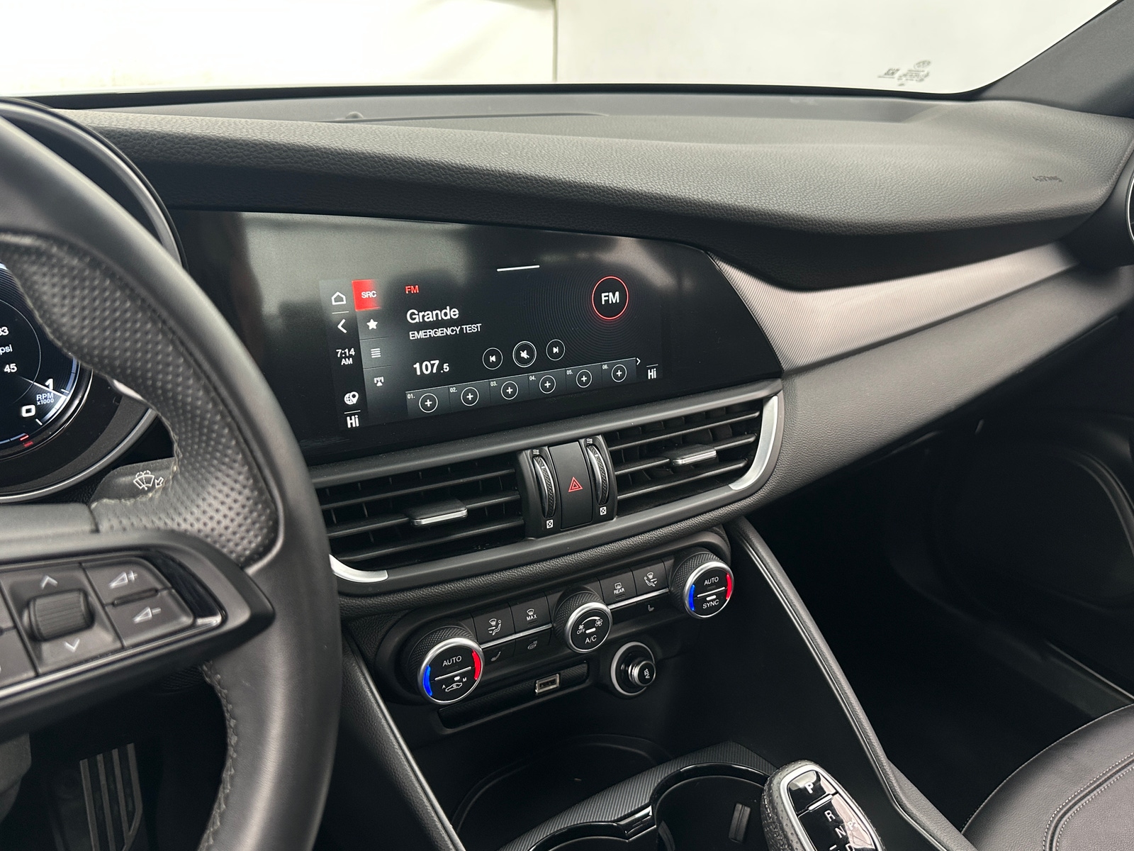 Thumbnail: 2024 Alfa Romeo Giulia - 3